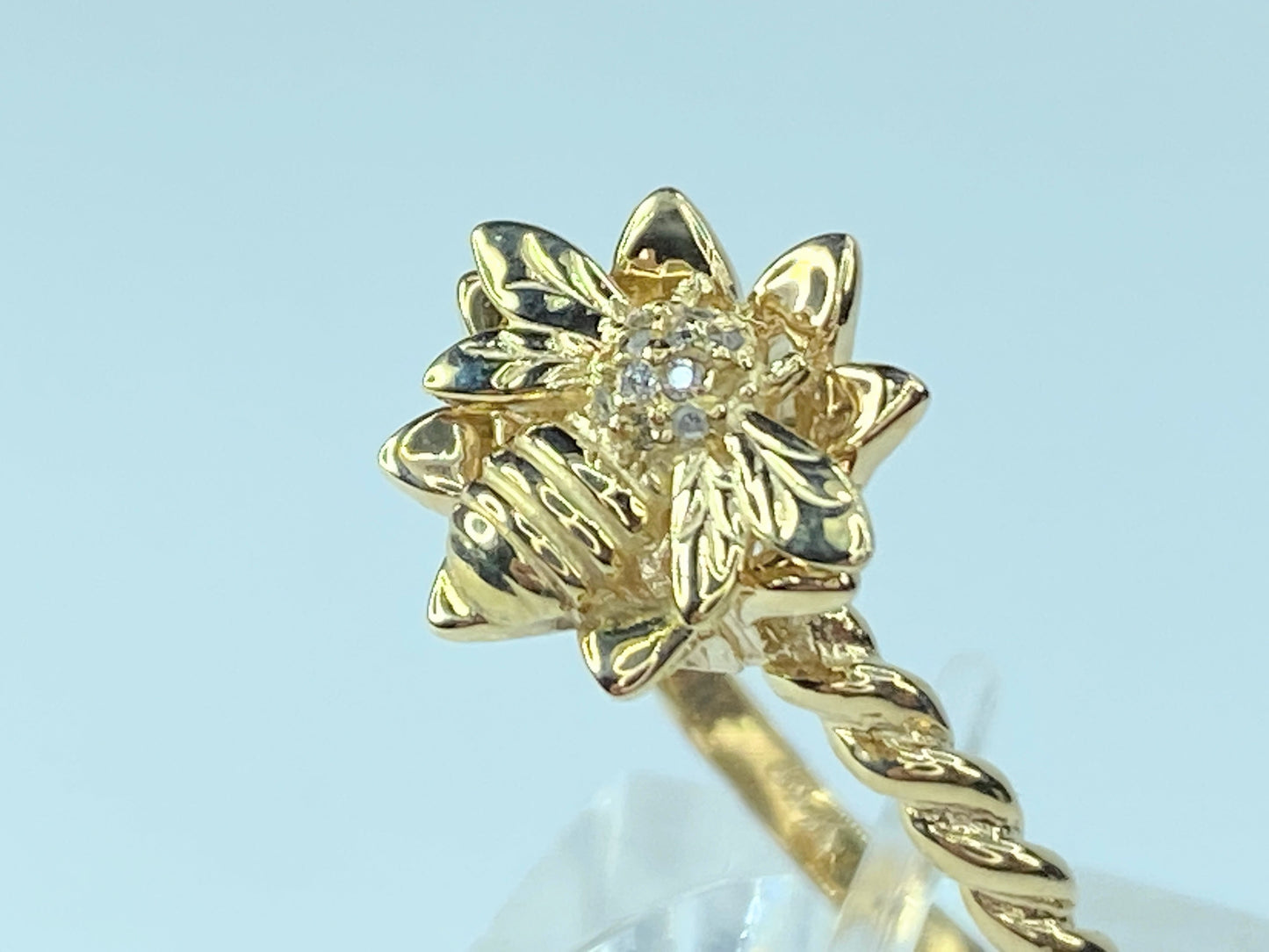 Custom made BumbleBee on Flower Diamond Spiral shank in 14 Karat ring