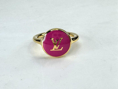 Louis Vuitton LV Confetti fuchsia enamel ring size 5.5 with original pouch GS845