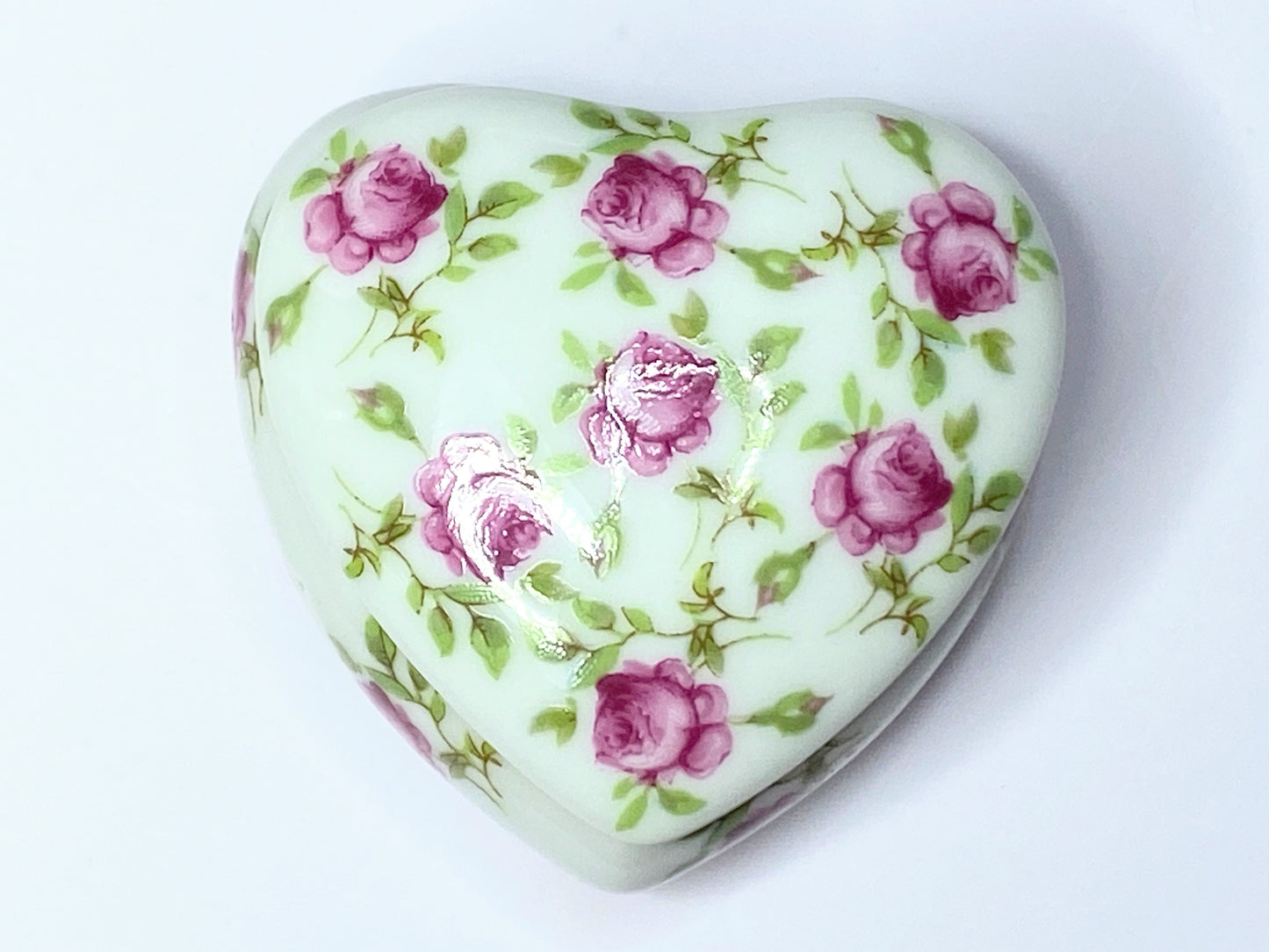 Heart Shaped Limoges porcelain Trinket Box A106