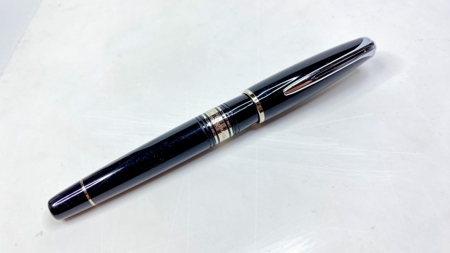 Waterman Charleston Black Resin Fountain Pen Screw-On Cap Gold Trim France SS142