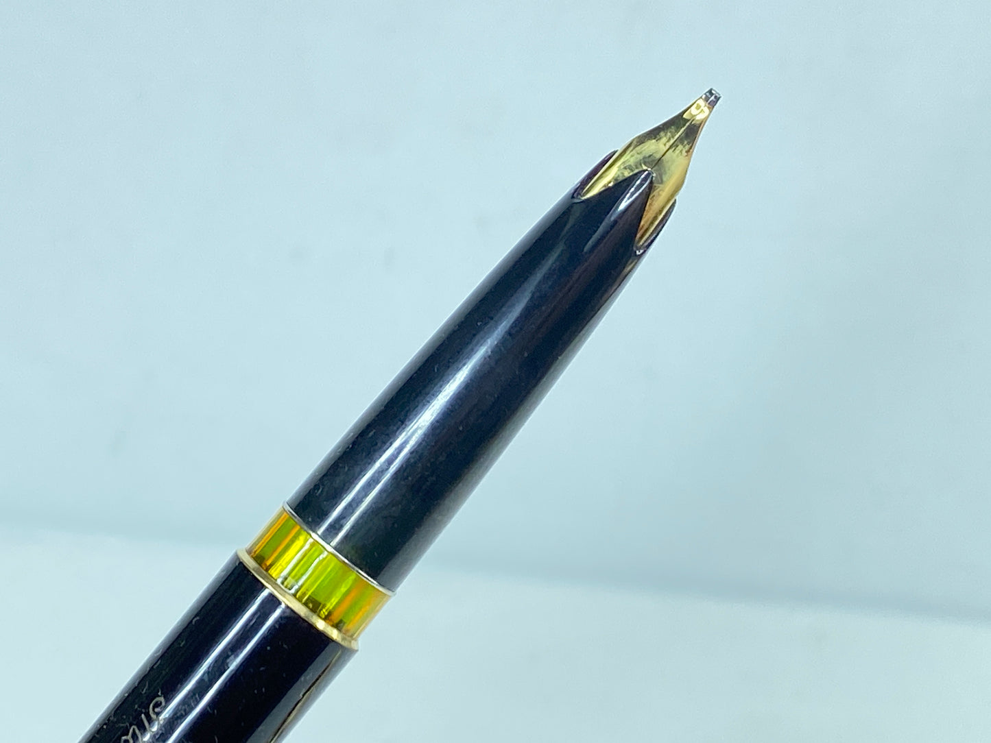 Montblanc Meisterstück No.72 Rolled Gold Fountain Pen Piston Filler SS152