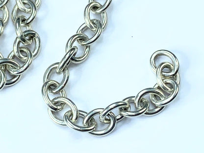 Judith Ripka Sterling silver cable link heart clasp chain necklace