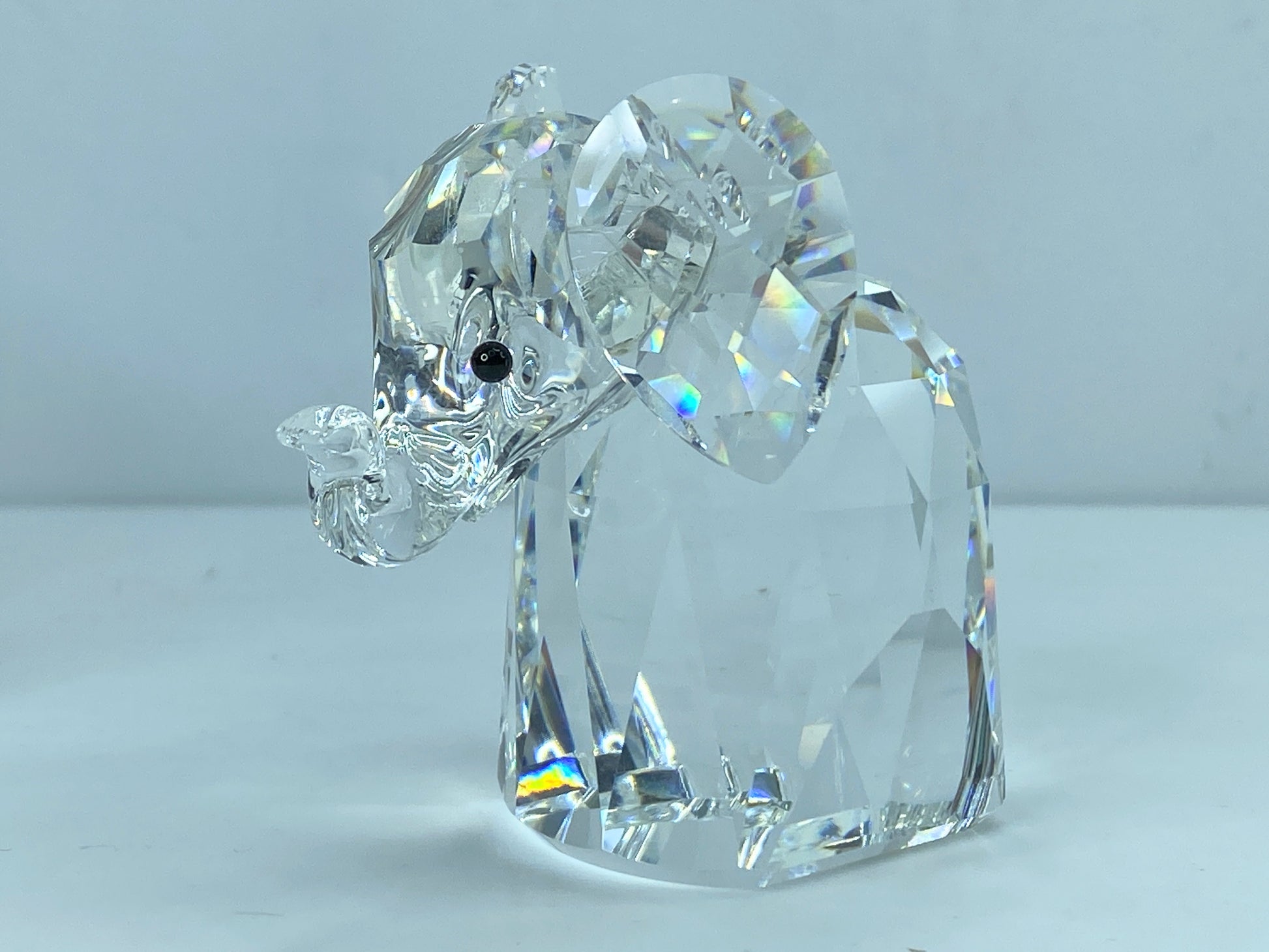Swarovski Crystal Elephant with Metal Tail 2.5" tall Mint COA Mirror S101