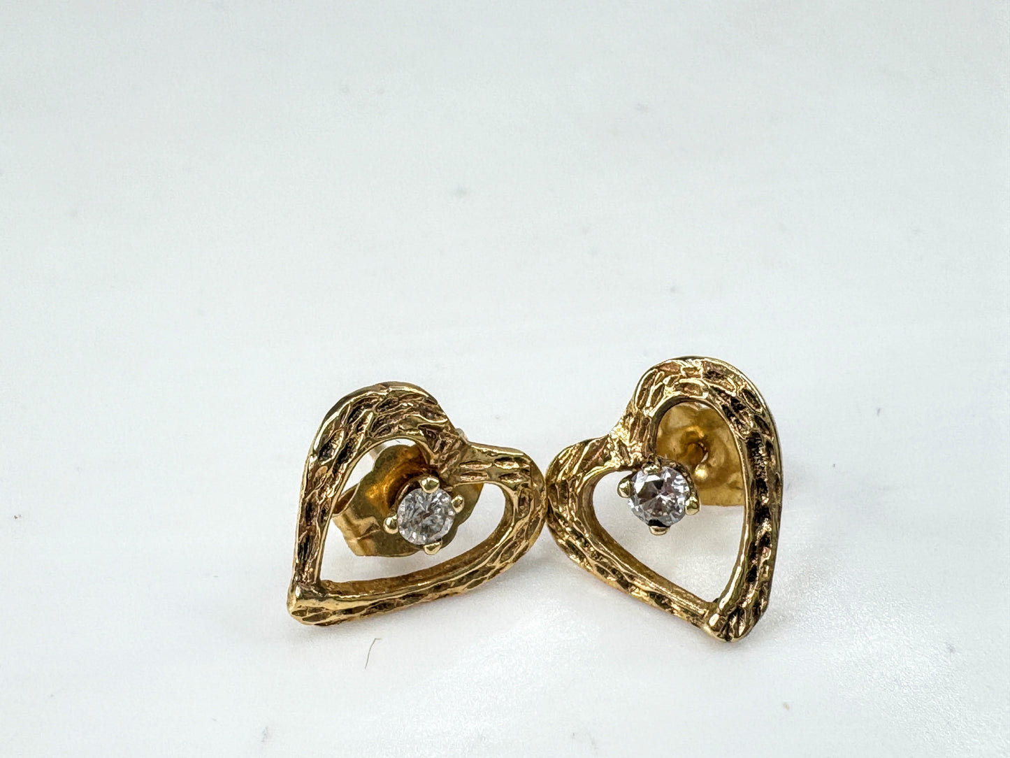 Vintage 14K gold textured open-heart diamond stud earrings pierced pair JR1890