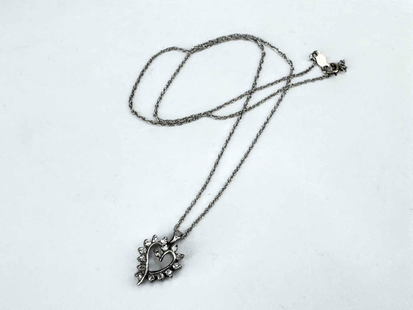 Vintage 14K White Gold Diamond Open Heart Pendant Necklace 15.5" JR1891