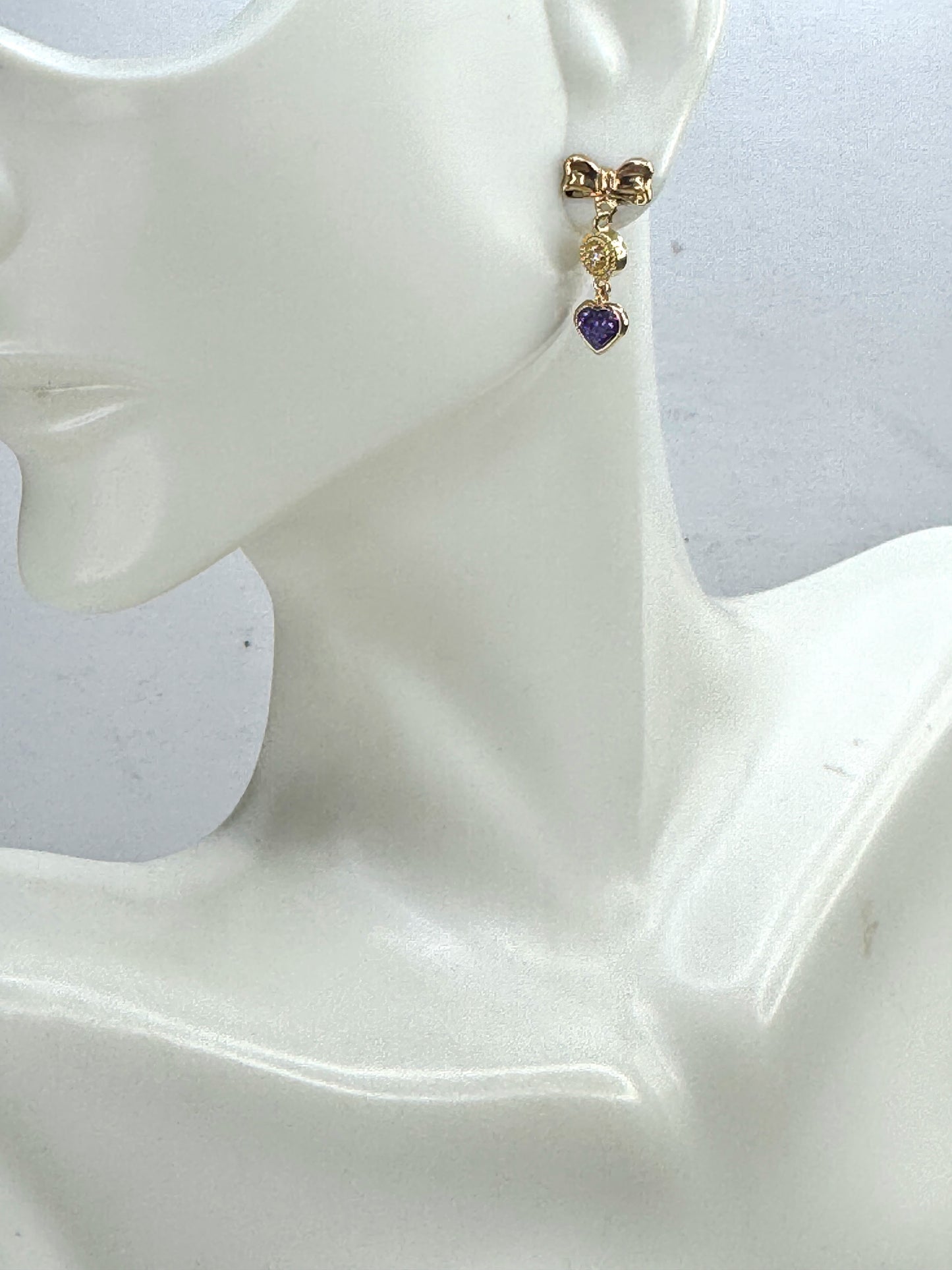 Vintage 14K Gold Amethyst and Diamond Ribbon Earrings 0.74" 1.4g JR1895