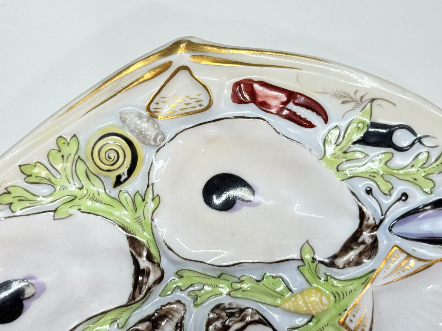 Antique UPW Oyster Plate with Soft Green Seaweed & Gilt Details c1800 A712