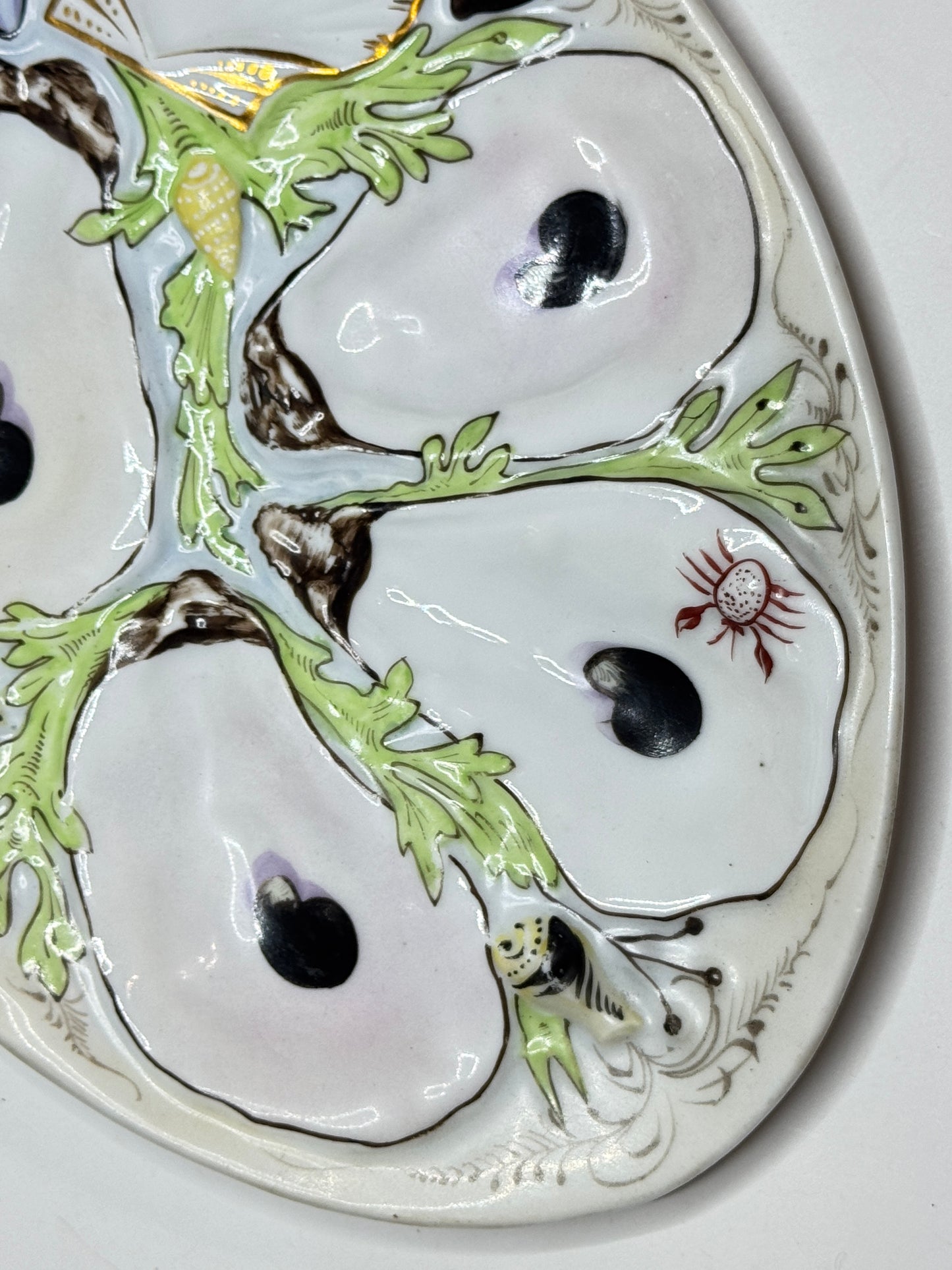 Antique UPW Oyster Plate with Soft Green Seaweed & Gilt Details c1800 A712