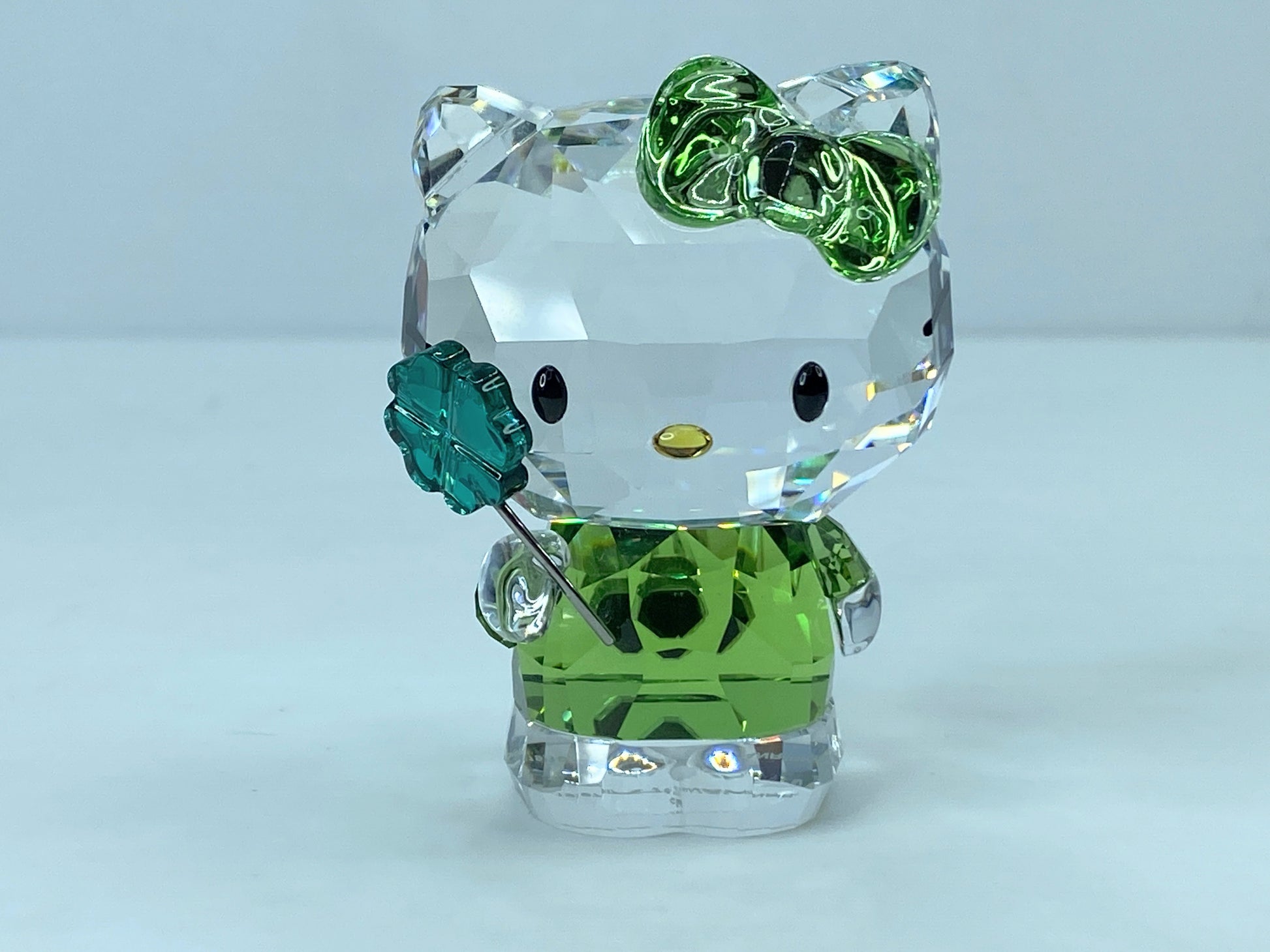 Swarovski Hello Kitty Lucky Charm Clover Crystal in box new COA Mirror S118