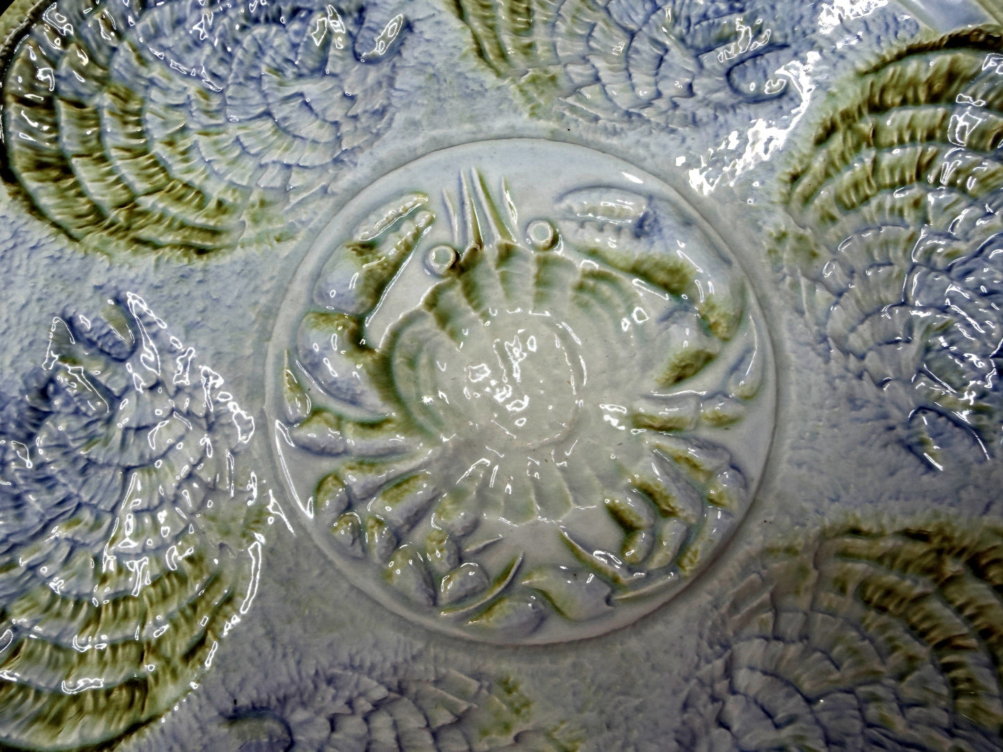 Mind-century Sarreguemines France Majolica Oyster Plate 10" Mint A1099