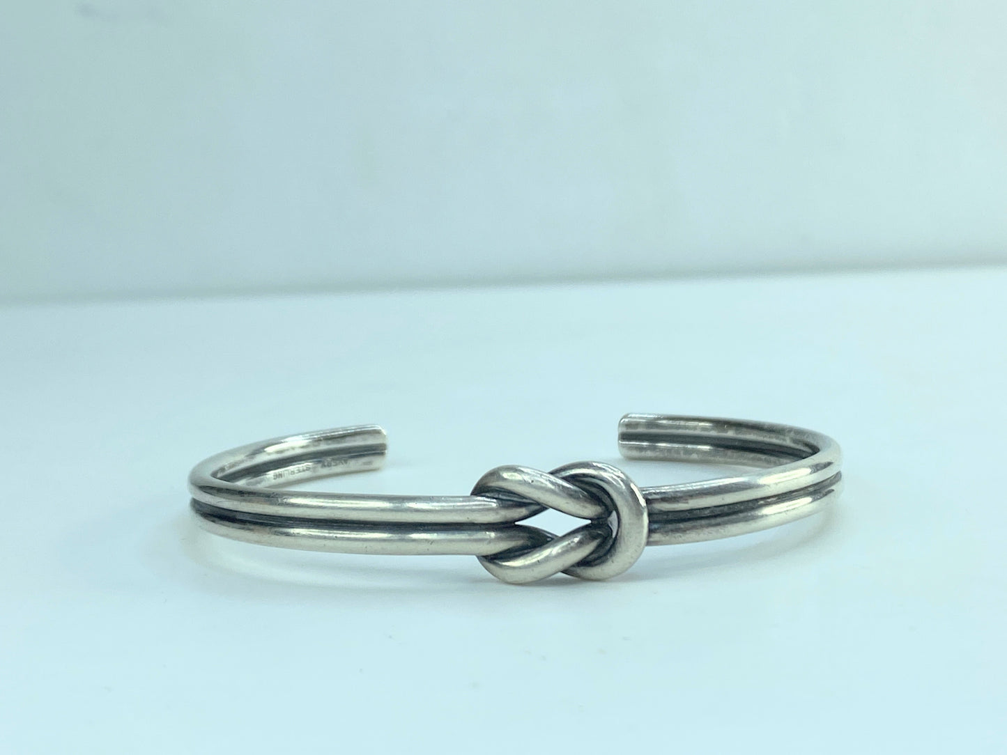James Avery Sterling Silver Love Knot Cuff Bracelet Retired w/box 6.5" JR583