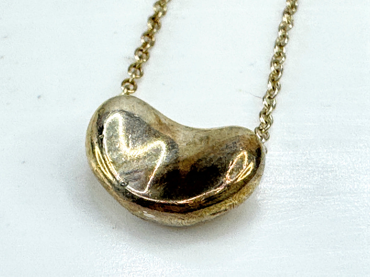 Vintage Tiffany & Co. Elsa Peretti sterling 11.0mm bean pendant necklace JR1901