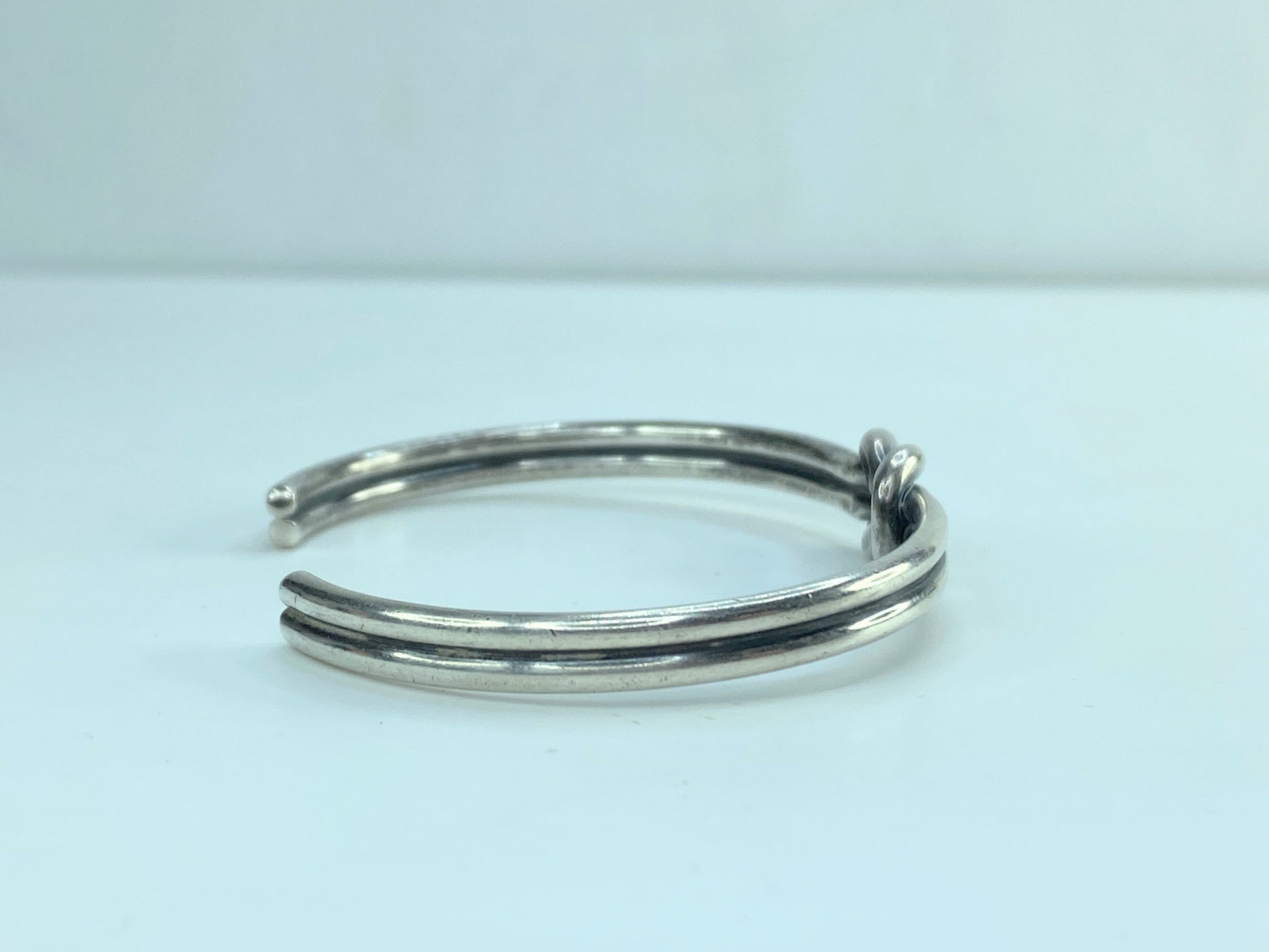 James Avery Sterling Silver Love Knot Cuff Bracelet Retired w/box 6.5" JR583
