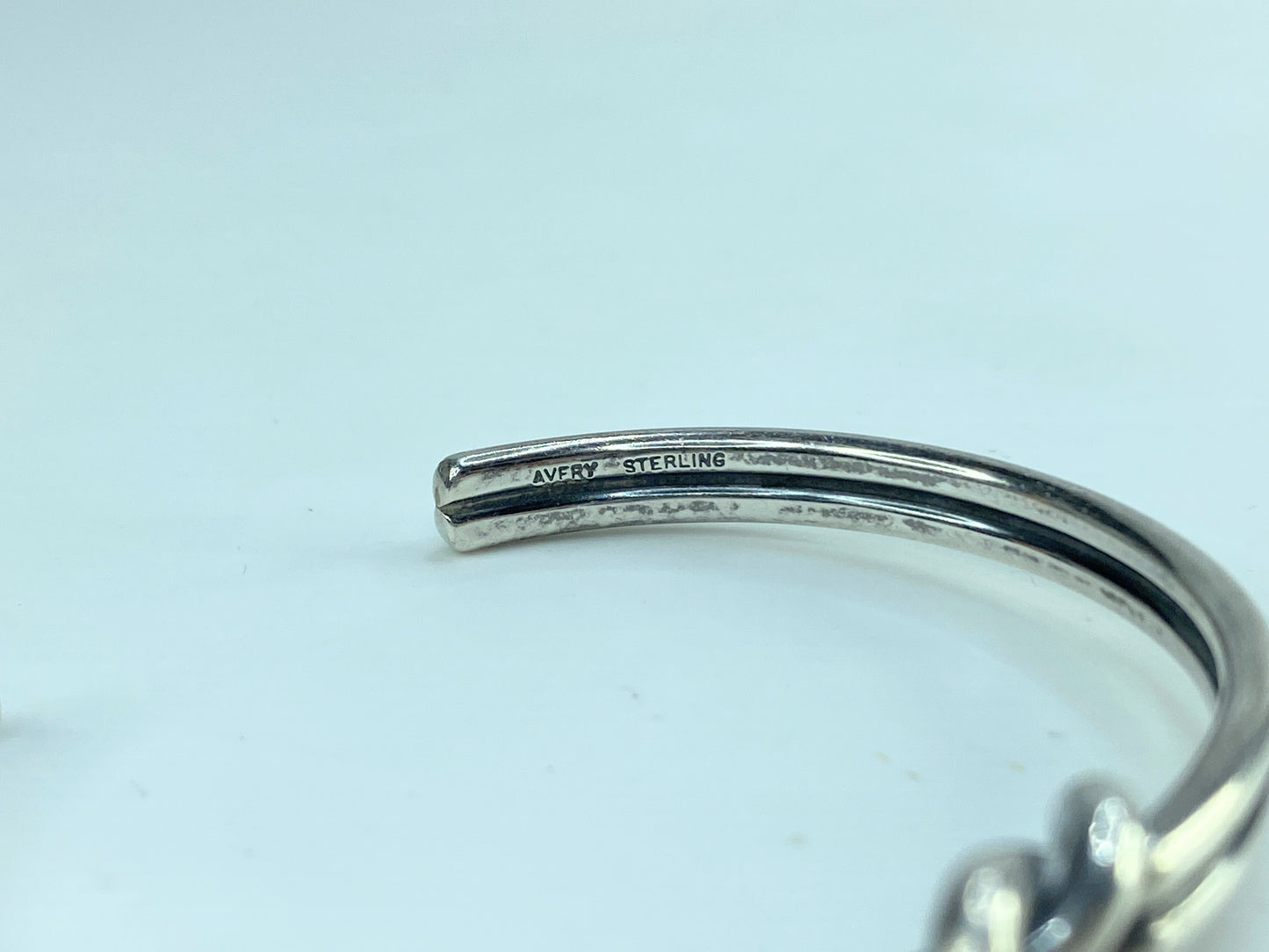 James Avery Sterling Silver Love Knot Cuff Bracelet Retired w/box 6.5" JR583