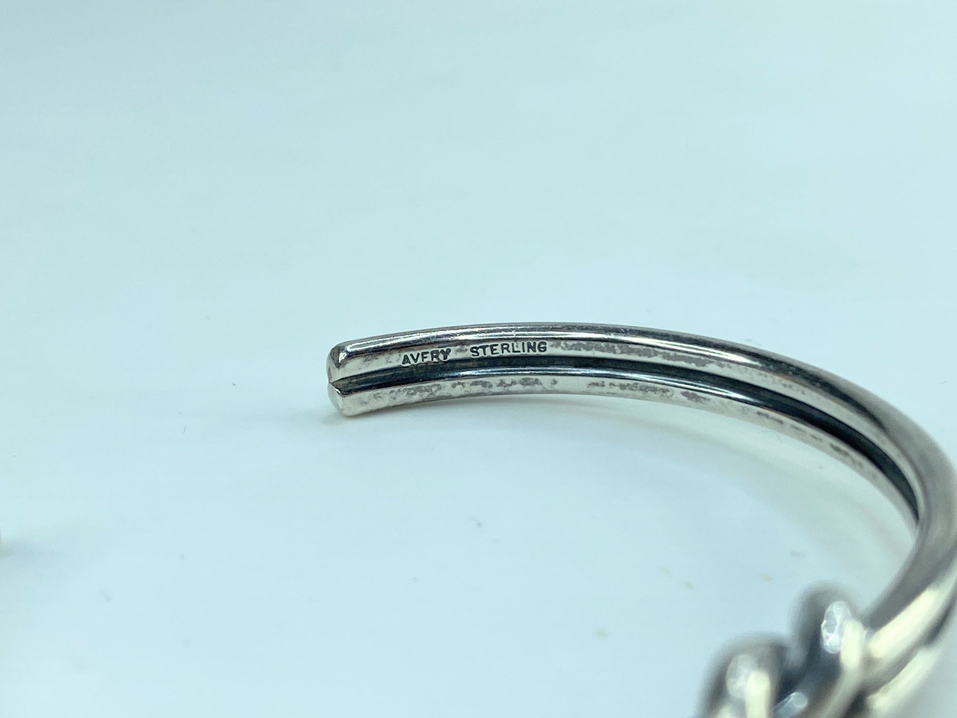James Avery Sterling Silver Love Knot Cuff Bracelet Retired w/box 6.5" JR583
