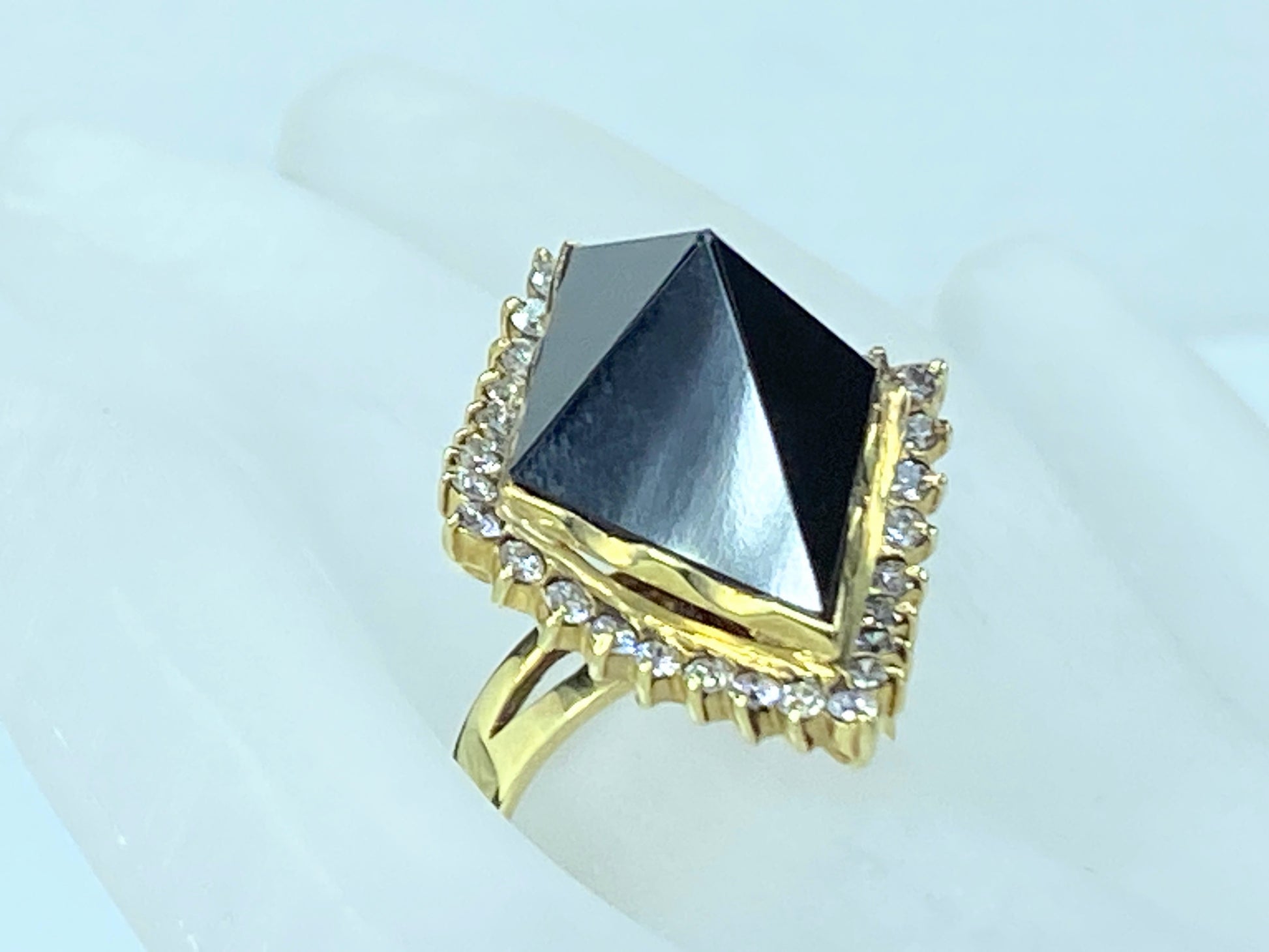 Pyramid custom cut Onyx 0.5ct Round brilliant statement ring 11.9g s5.25 JR8063