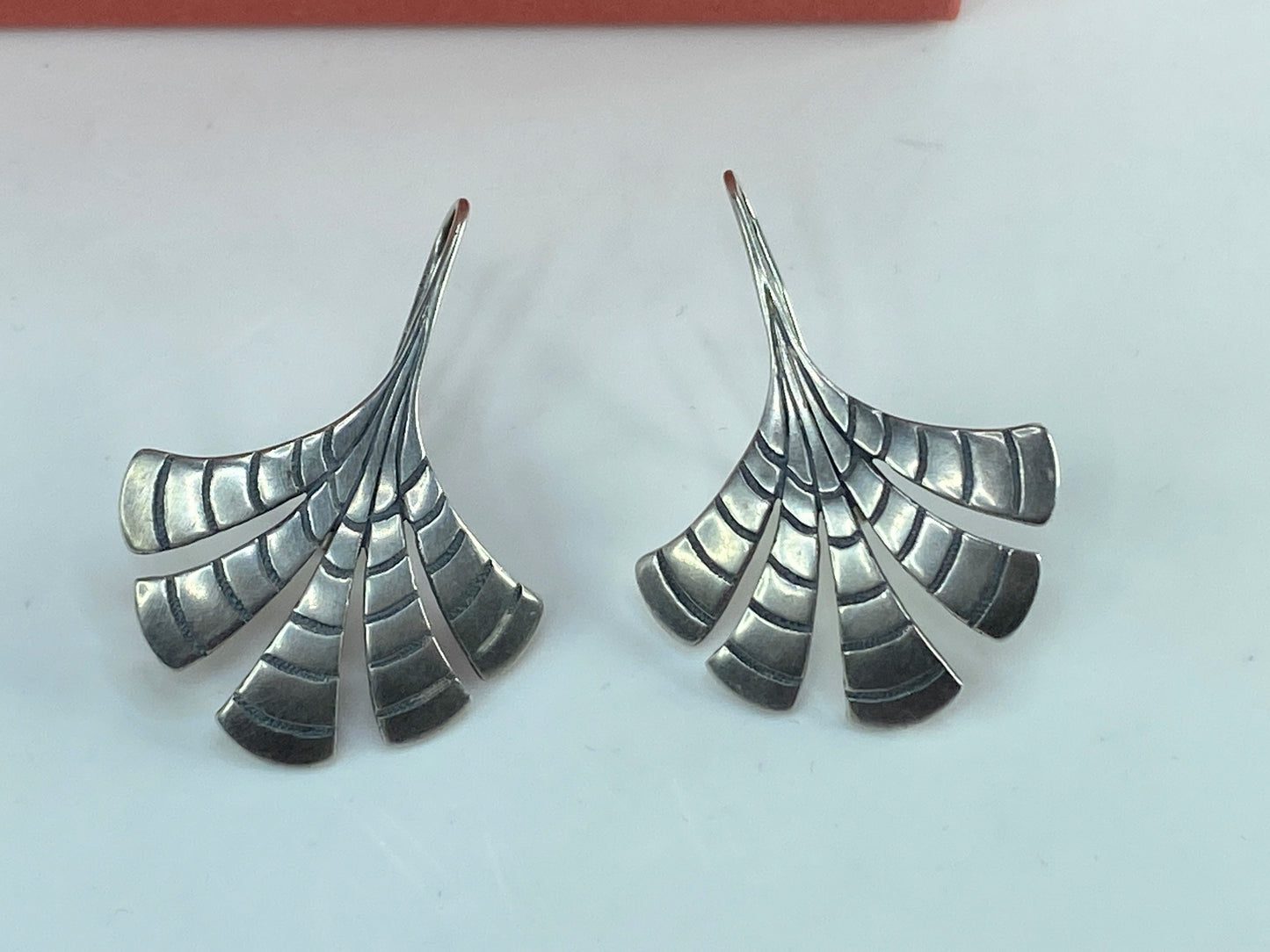 Retired James Avery Sterling Silver Gingko Leaf dangle Earrings 1.5" 6.6g JR586