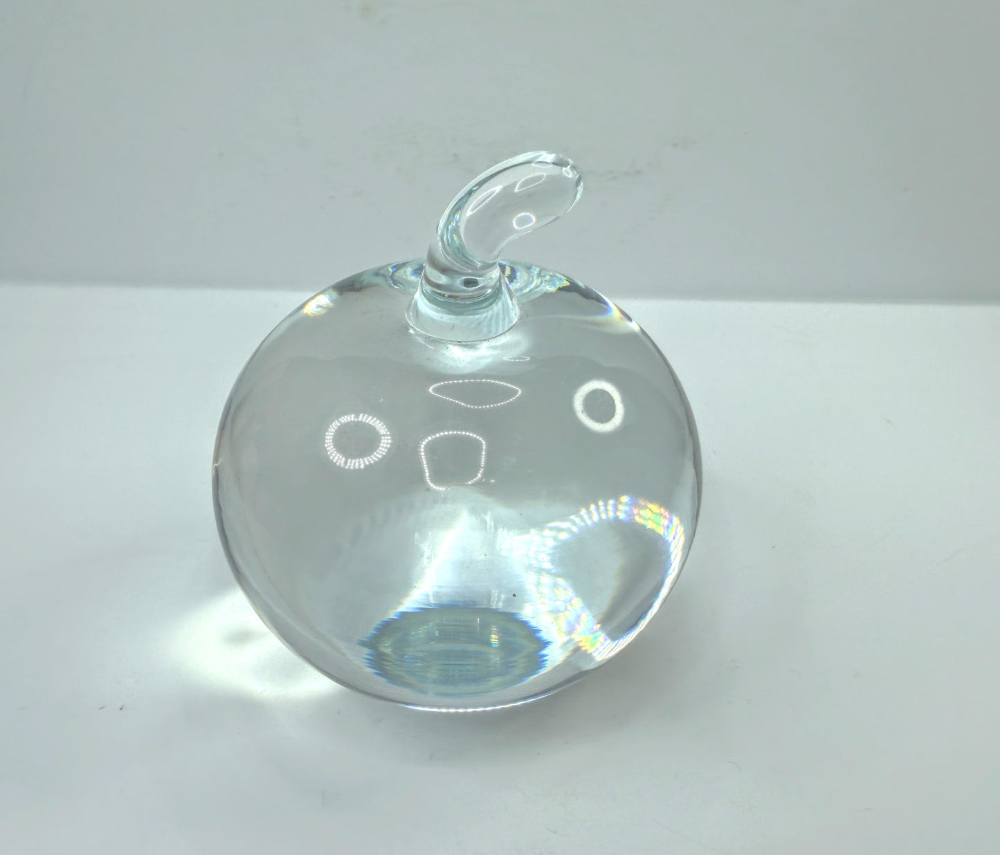 Signed Tiffany & Co. Crystal Apple Paperweight for New York City 1987 A1116