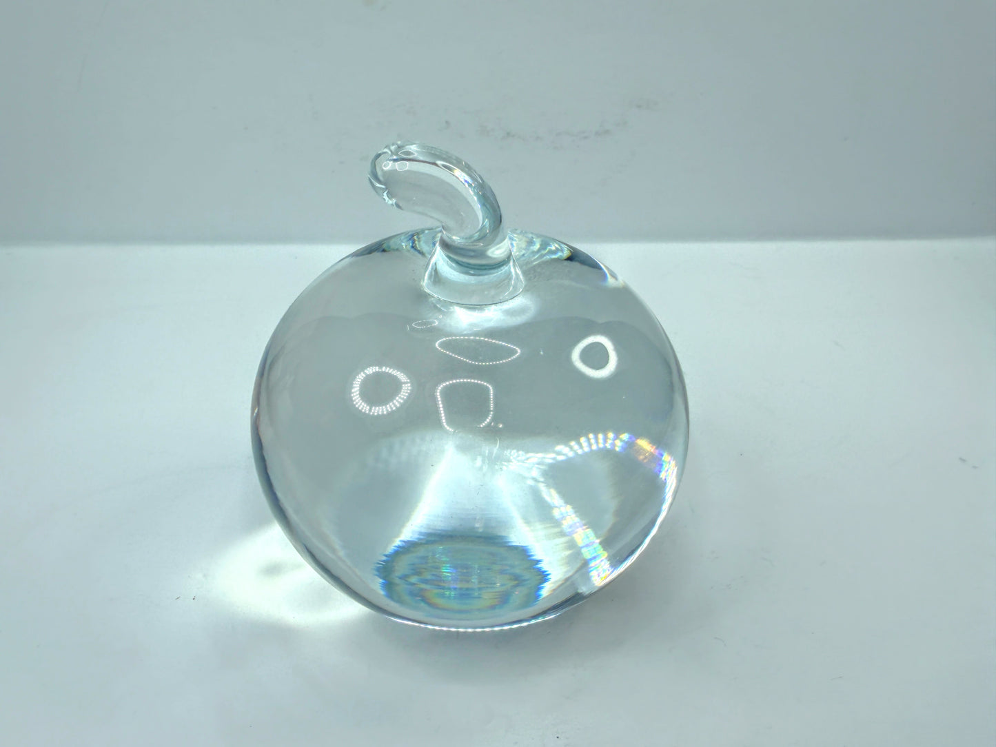 Signed Tiffany & Co. Crystal Apple Paperweight for New York City 1987 A1116