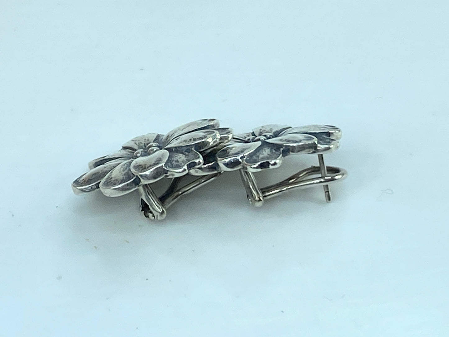 James Avery Retired Flower Earrings Post Omega Backs Classic Subtle Look JR589