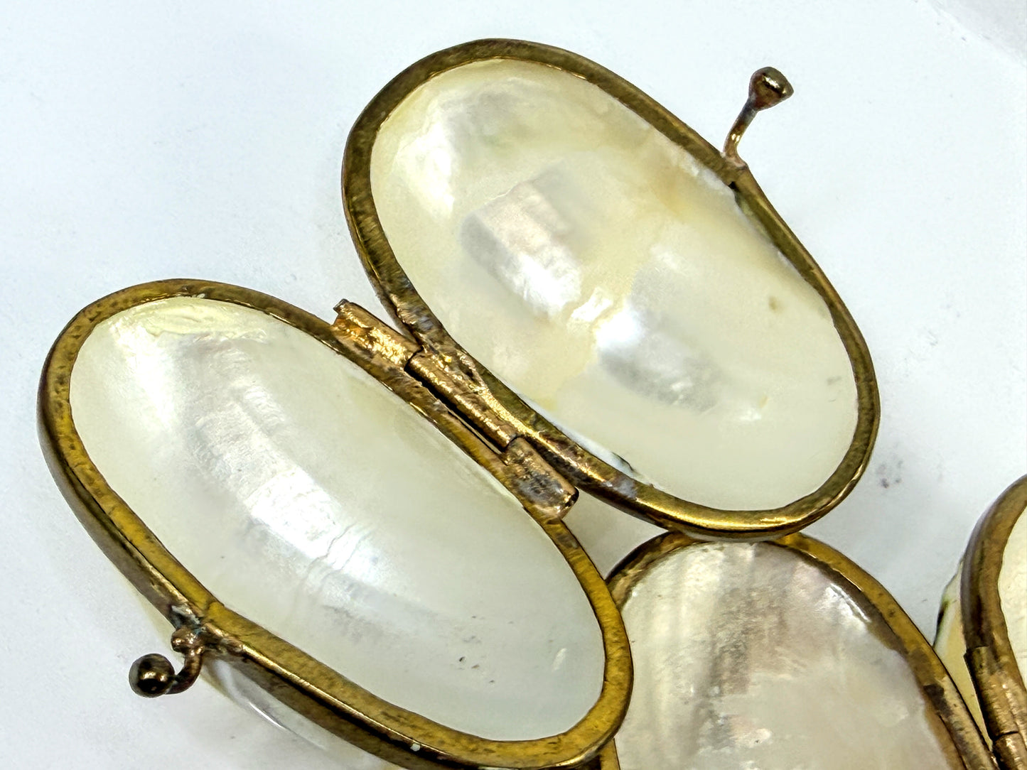 Vintage Handmade Shell and Mother of Pearl Jewelry Ring Boxes A1111