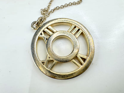 Vintage Tiffany & Co. Atlas sterling silver round circle pendant necklace JR1910