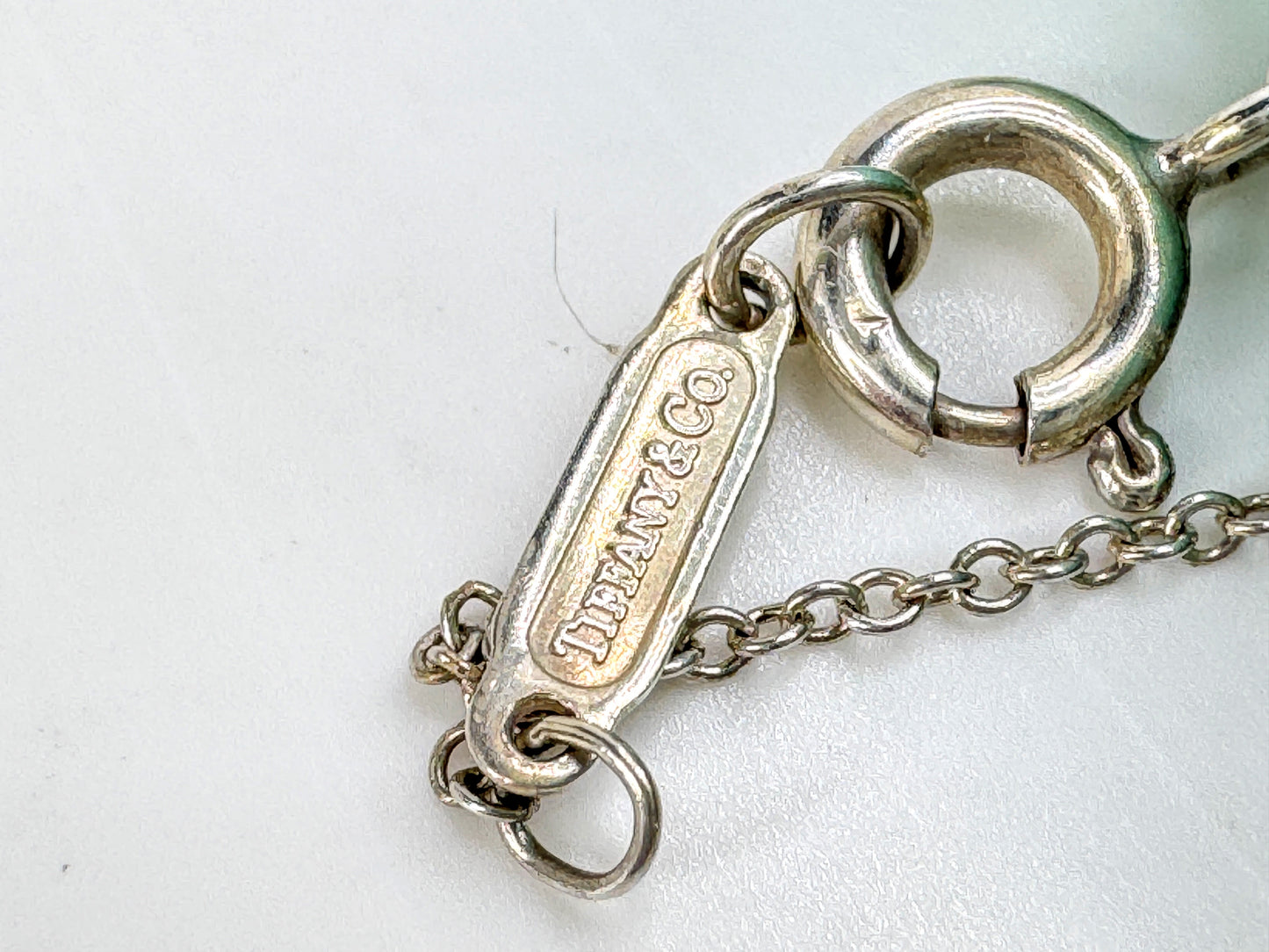 Vintage Tiffany & Co. Atlas sterling silver round circle pendant necklace JR1910