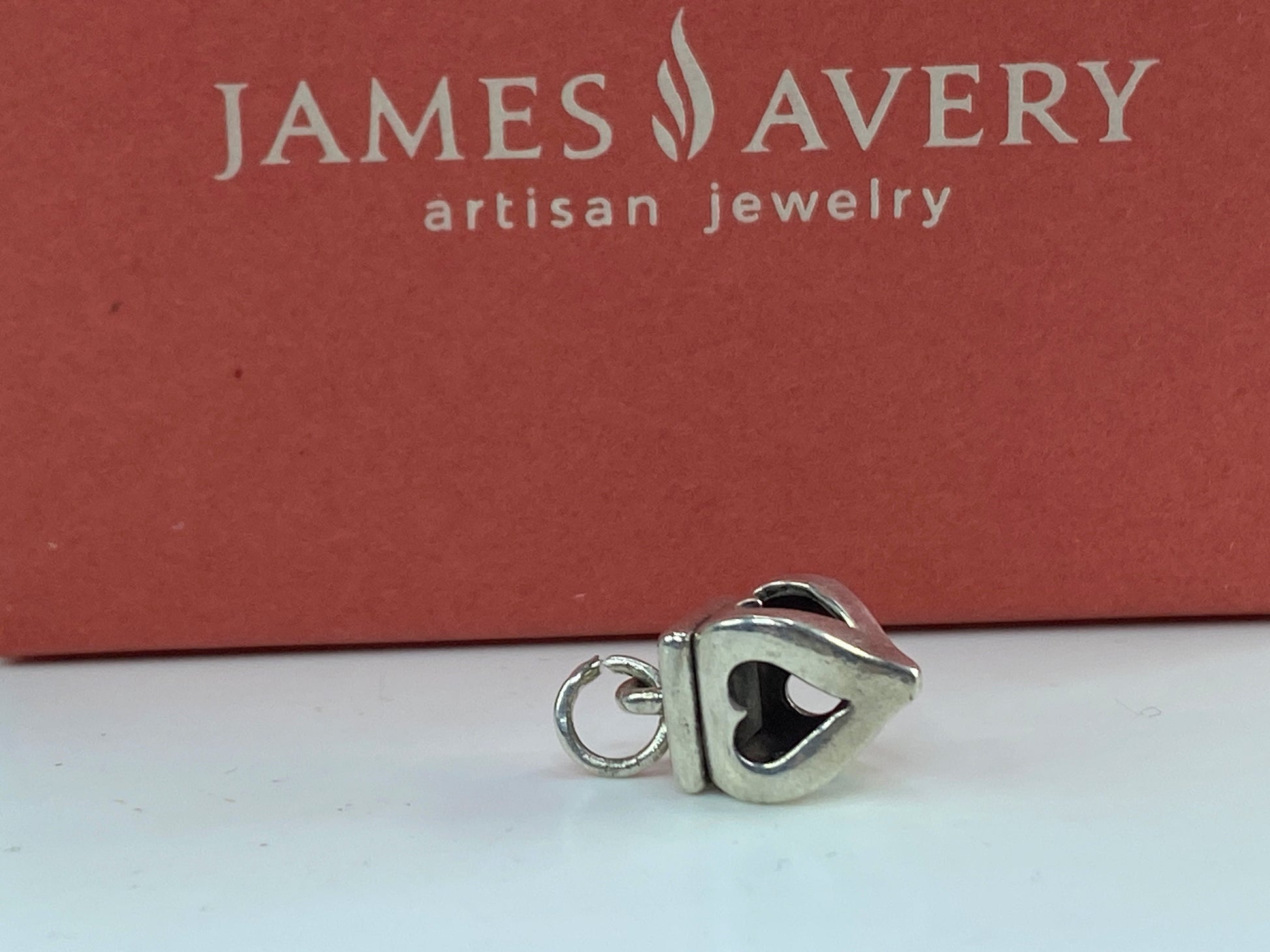 James Avery Finial Heart Charm /Pendant Retired Love Sweetheart Sterling JR591