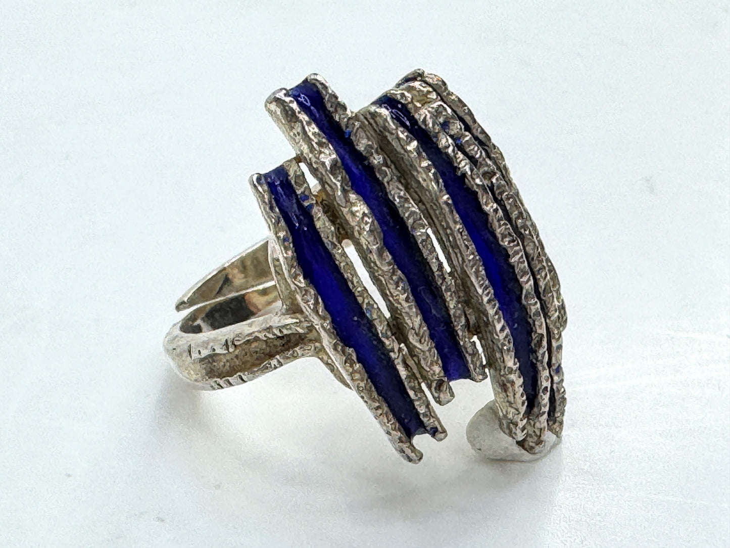 Vintage mid-century blue enamel handmade silver modernist ring size 7, JR1911