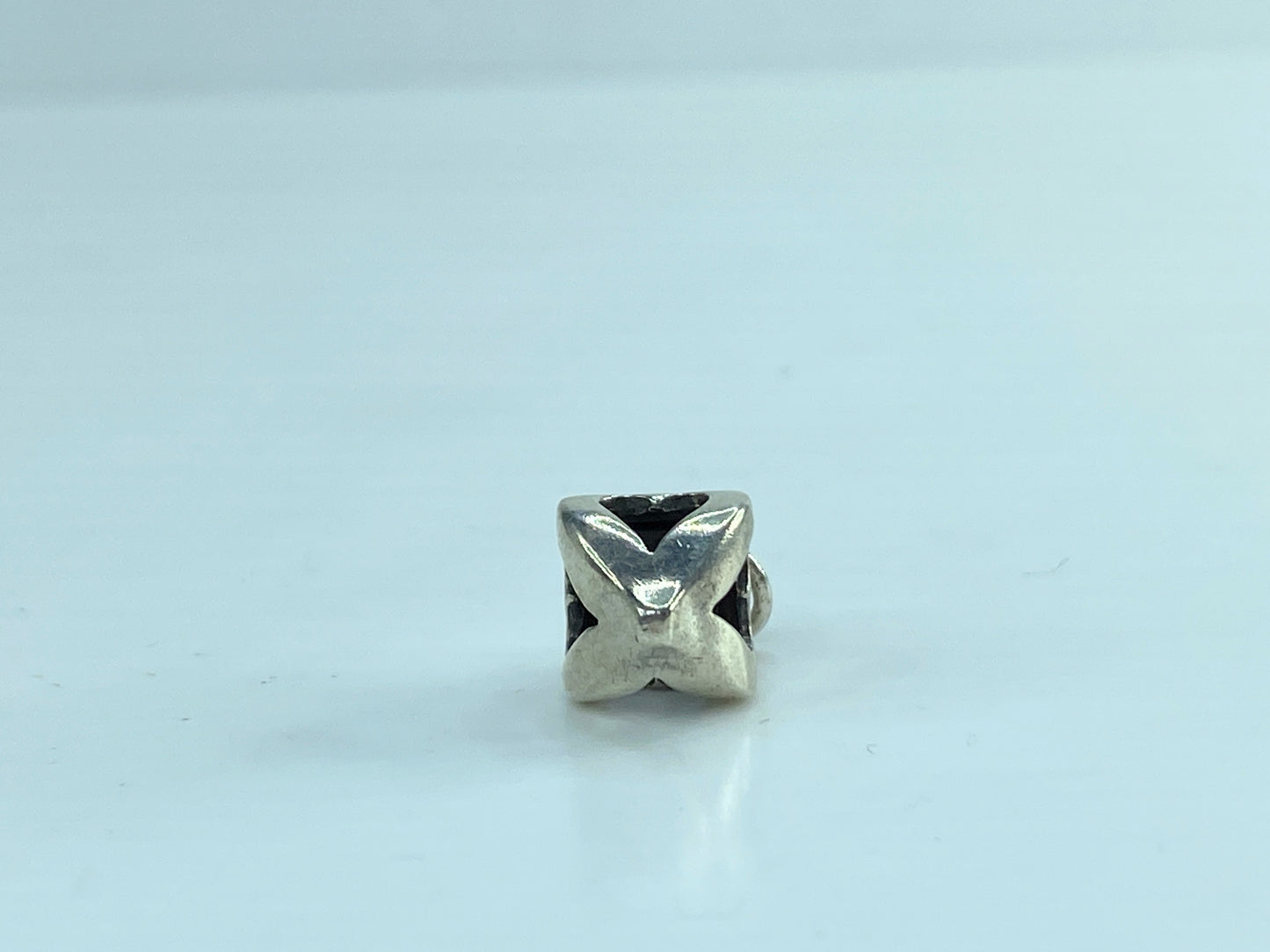 James Avery Finial Heart Charm /Pendant Retired Love Sweetheart Sterling JR591