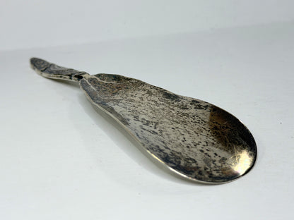 Antique Sterling Silver Seahorse Embossed Handle Shoehorn 29.7g 5.5" SS456
