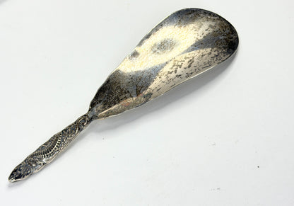 Antique Sterling Silver Seahorse Embossed Handle Shoehorn 29.7g 5.5" SS456