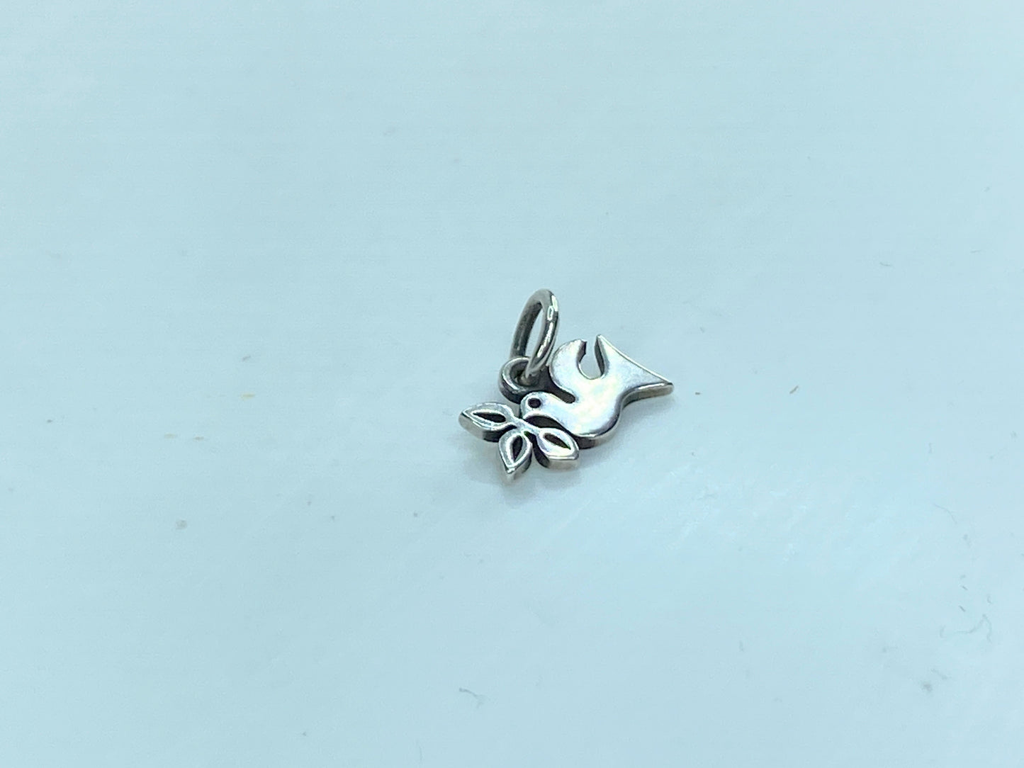 James Avery sterling silver La Paloma Charm with ring in box JR596