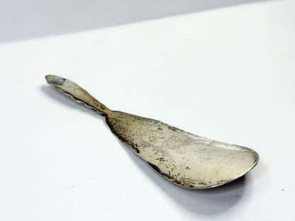 Antique Sterling Silver Seahorse Embossed Handle Shoehorn 29.7g 5.5" SS456