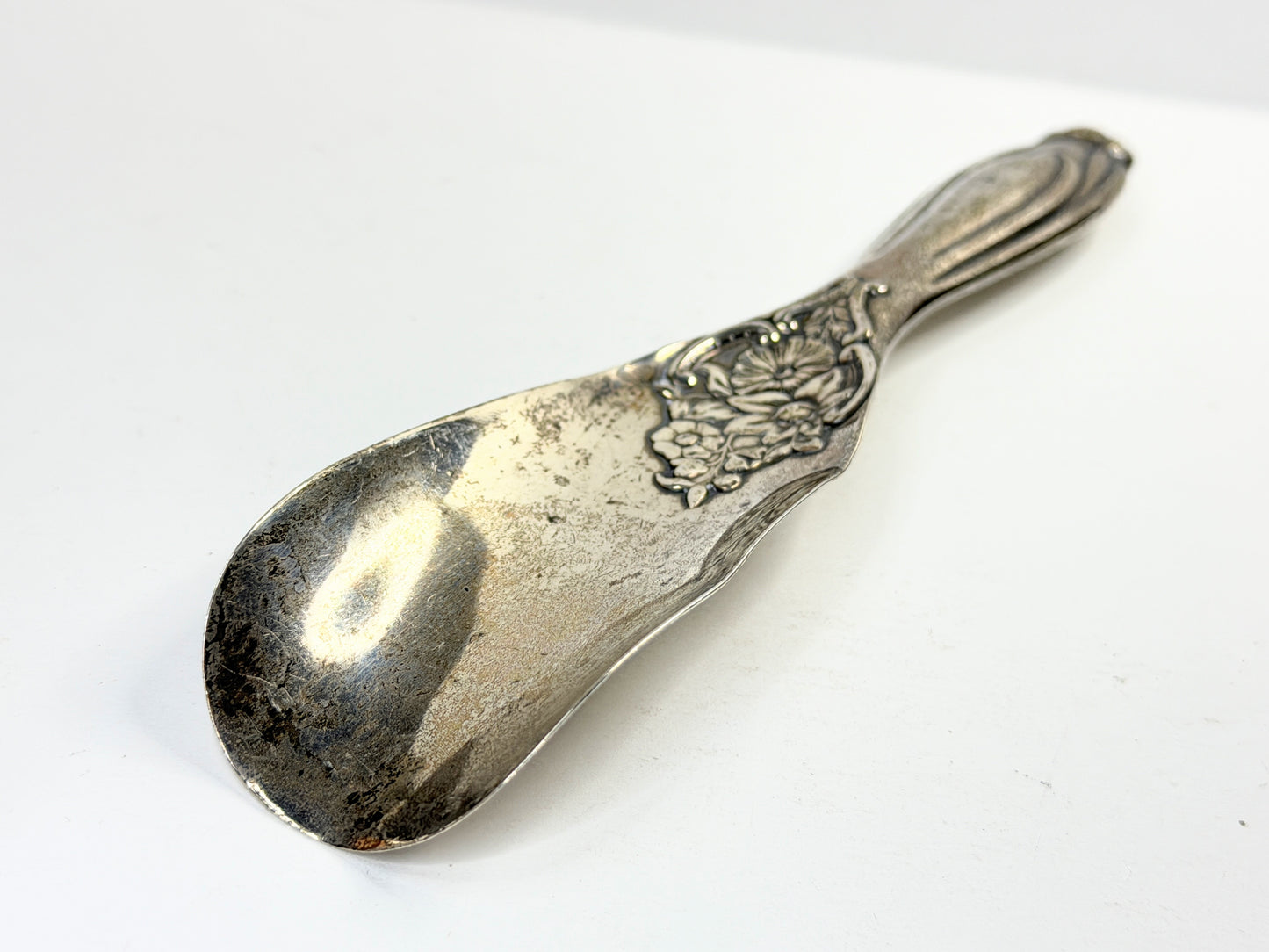 Antique Sterling Silver Floral Embossed Shoehorn  60.4g 7 1/4:x 1 3/4" SS457