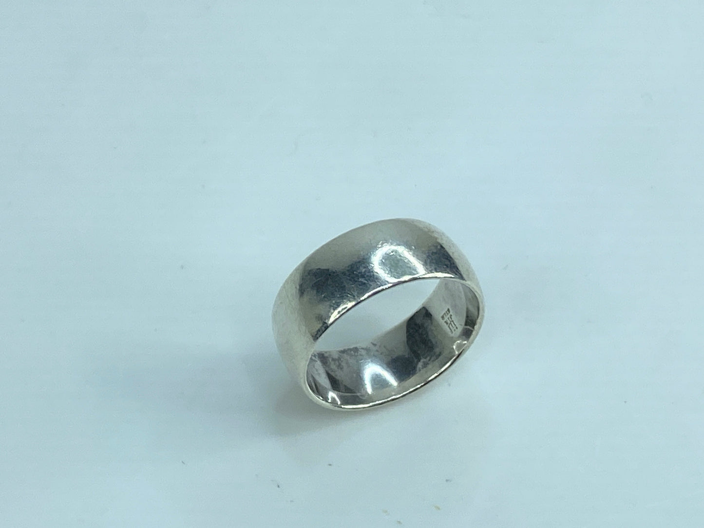 James Avery 8.6mm Sterling Silver wide wedding half circle Wedding band JR603
