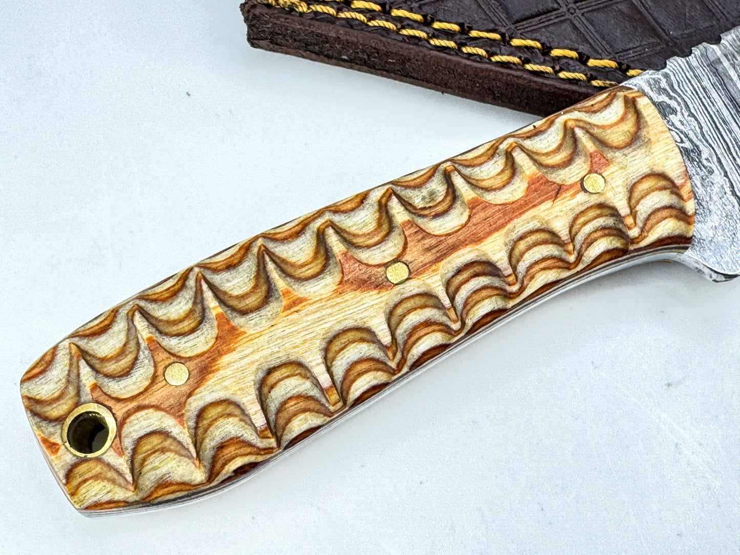 Vintage Damascus steel skinner hunting knife carved wood handle w/ sheath SS474