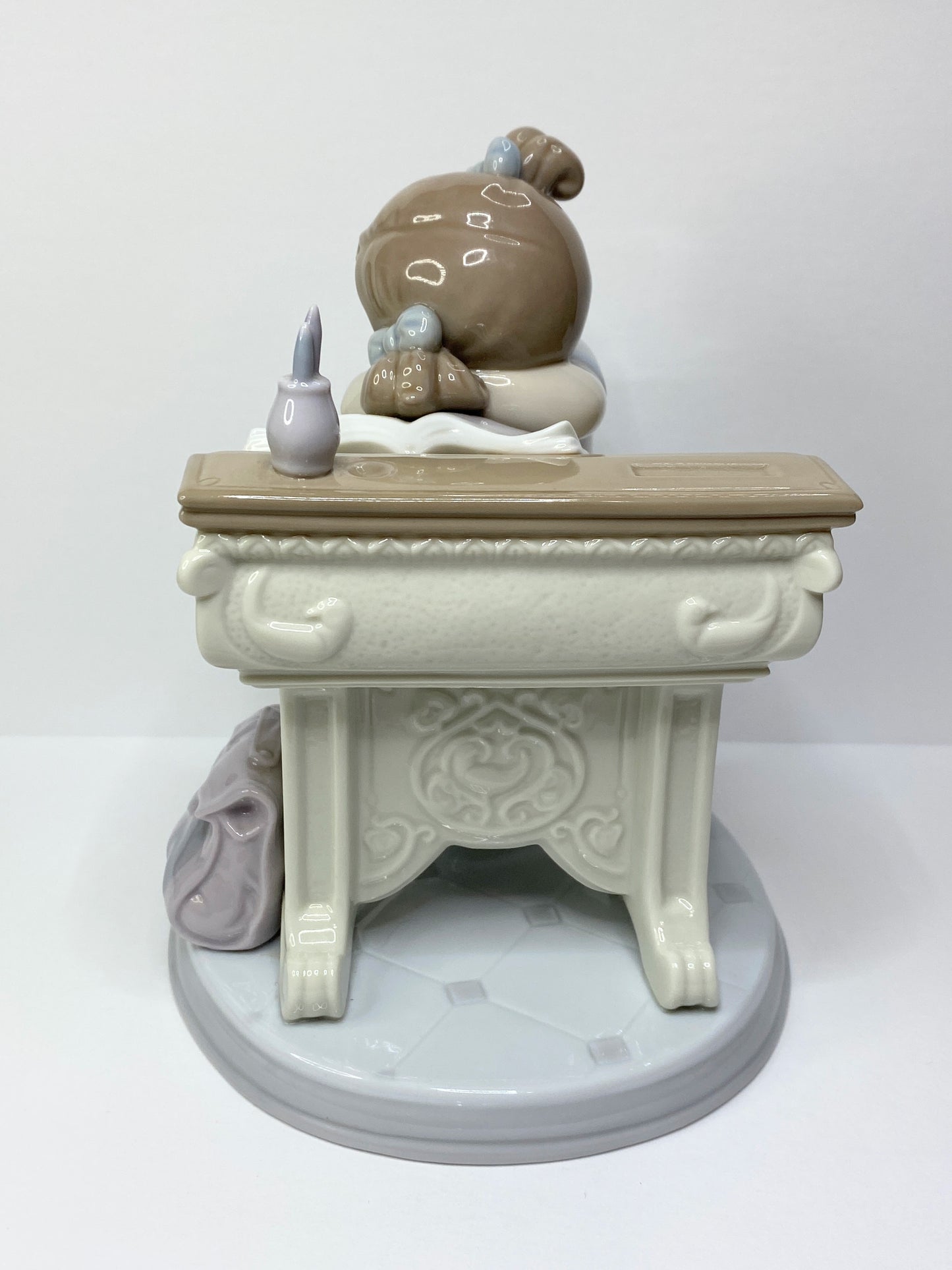 Lladró Waiting for the Bell Porcelain Girl Sleeping at Desk Figurine A688