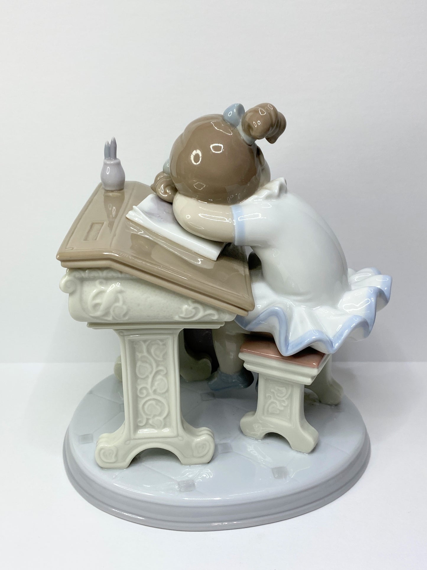 Lladró Waiting for the Bell Porcelain Girl Sleeping at Desk Figurine A688