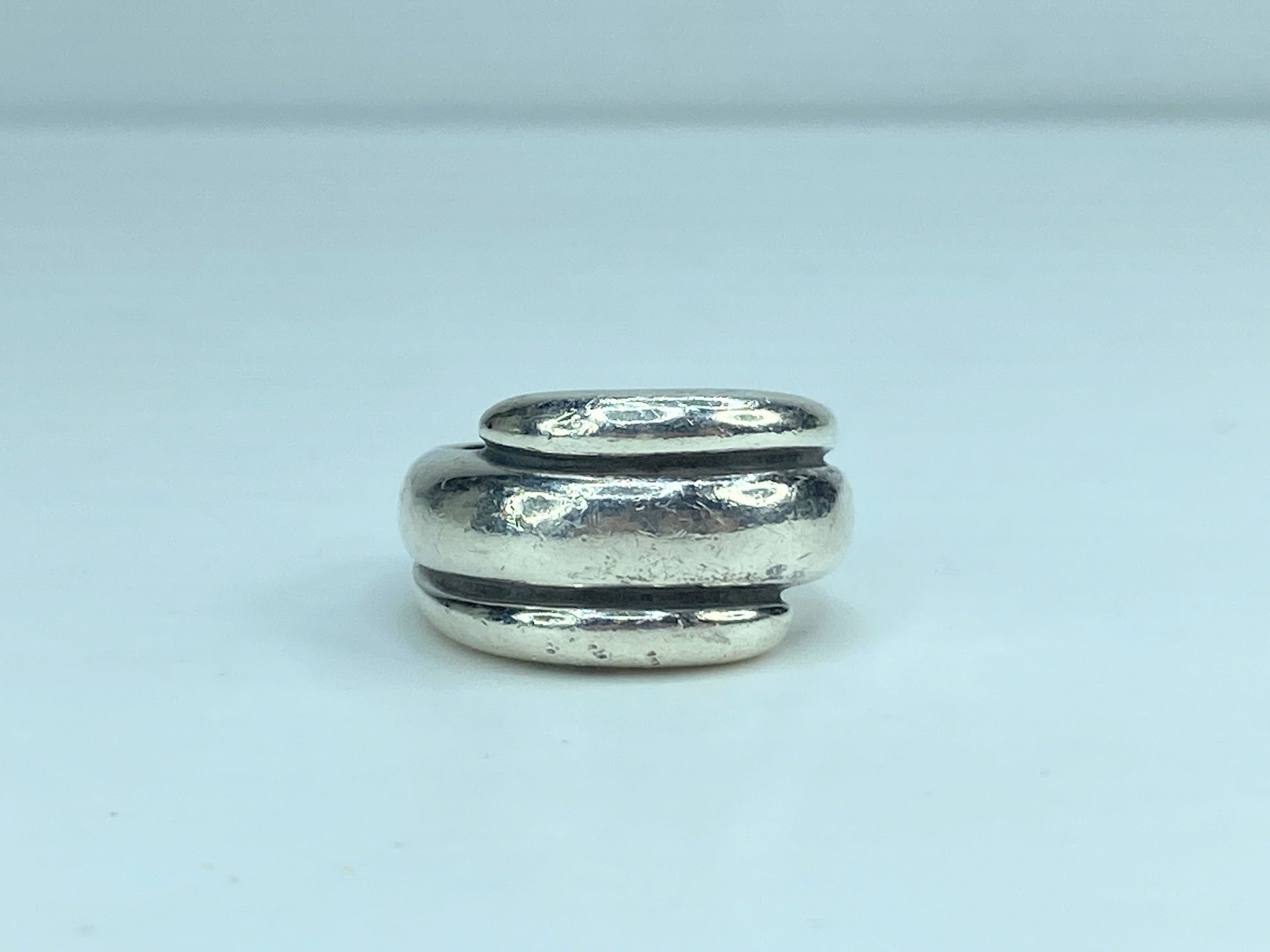 Sterling Silver James Avery Wrap Around Dome Ring Size 6.5 RARE & RETIRED JR605