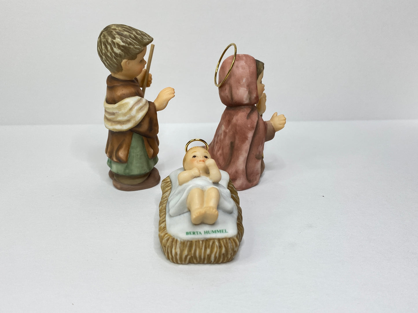 Berta Hummel Holy Family Nativity 3-Piece Figurine Set Porcelain w/box COA A685