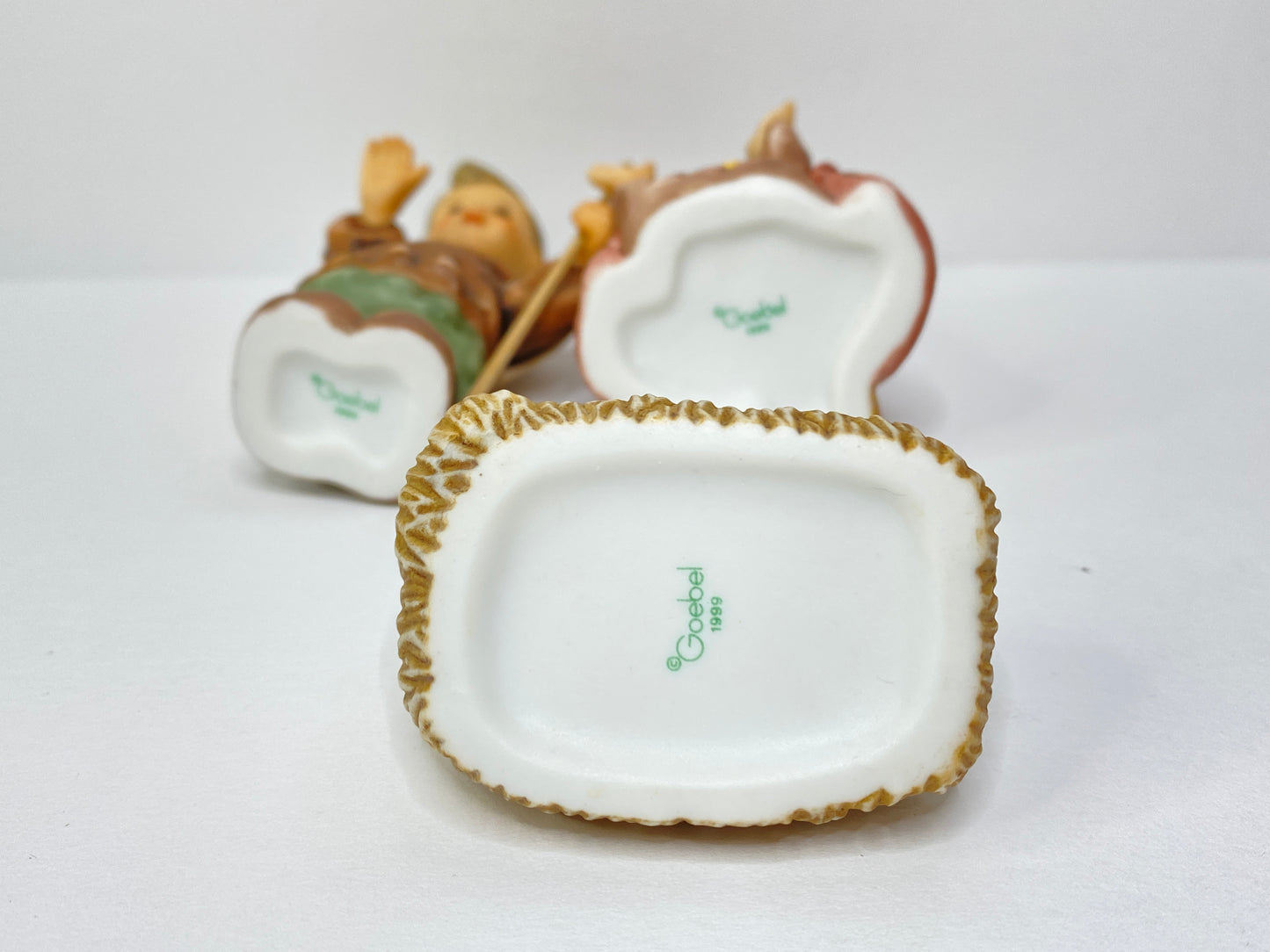 Berta Hummel Holy Family Nativity 3-Piece Figurine Set Porcelain w/box COA A685