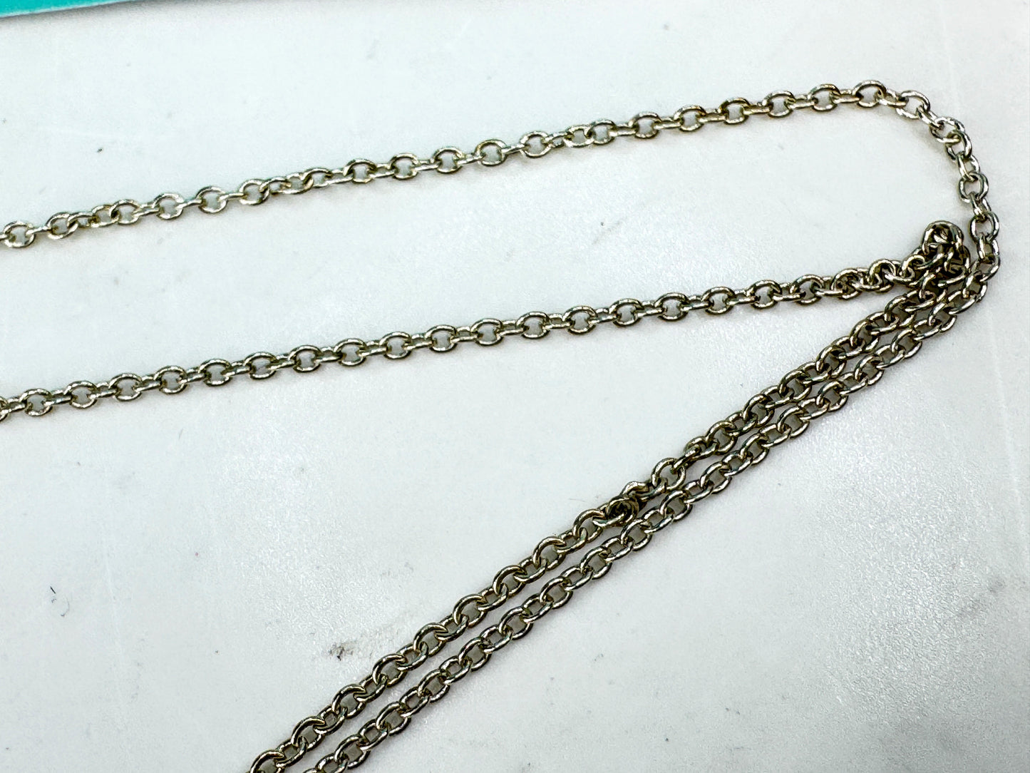 Vintage Tiffany & Co. sterling silver initial B disc pendant necklace JR1921