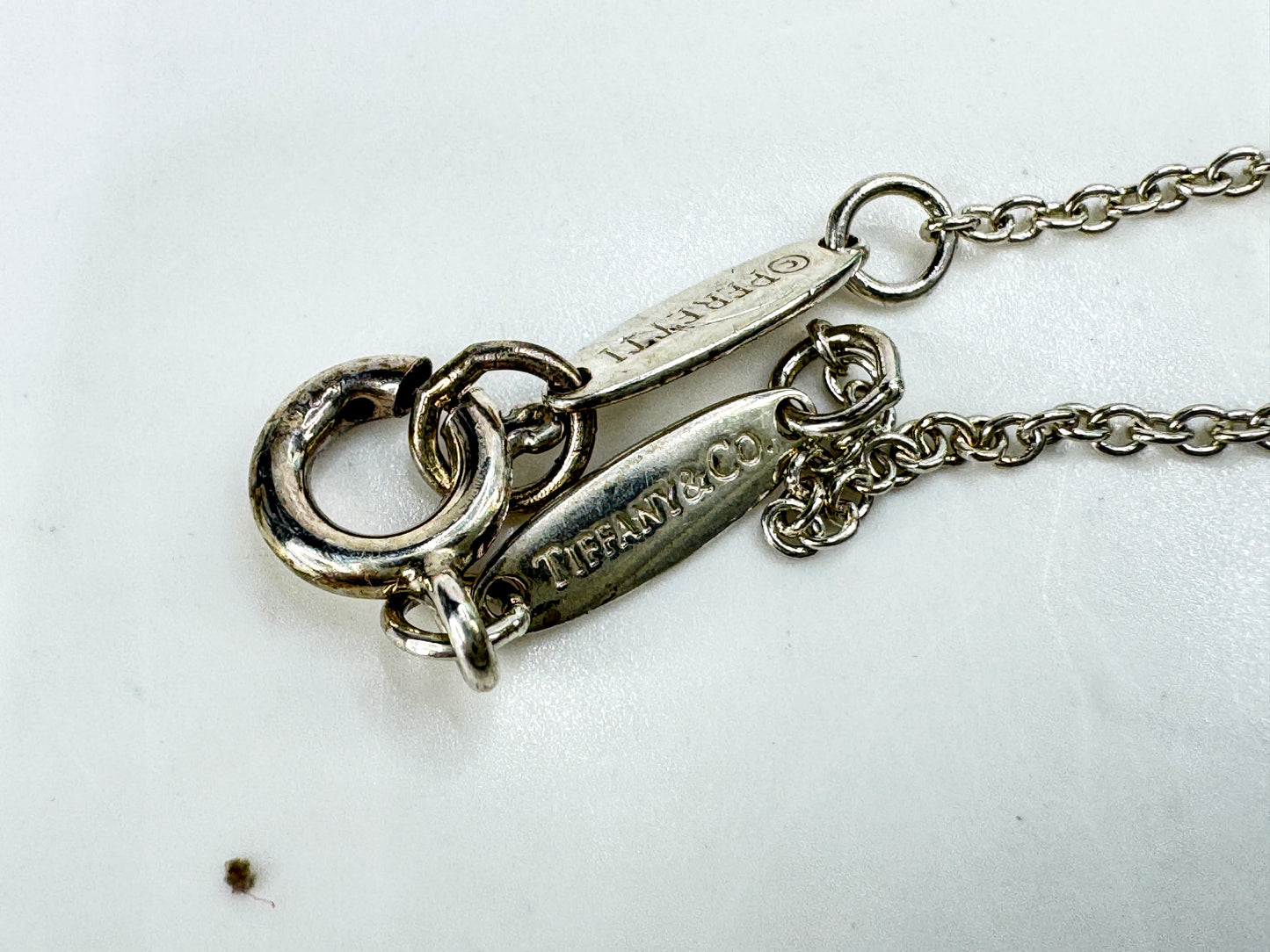 Vintage Tiffany & Co. sterling silver initial B disc pendant necklace JR1921