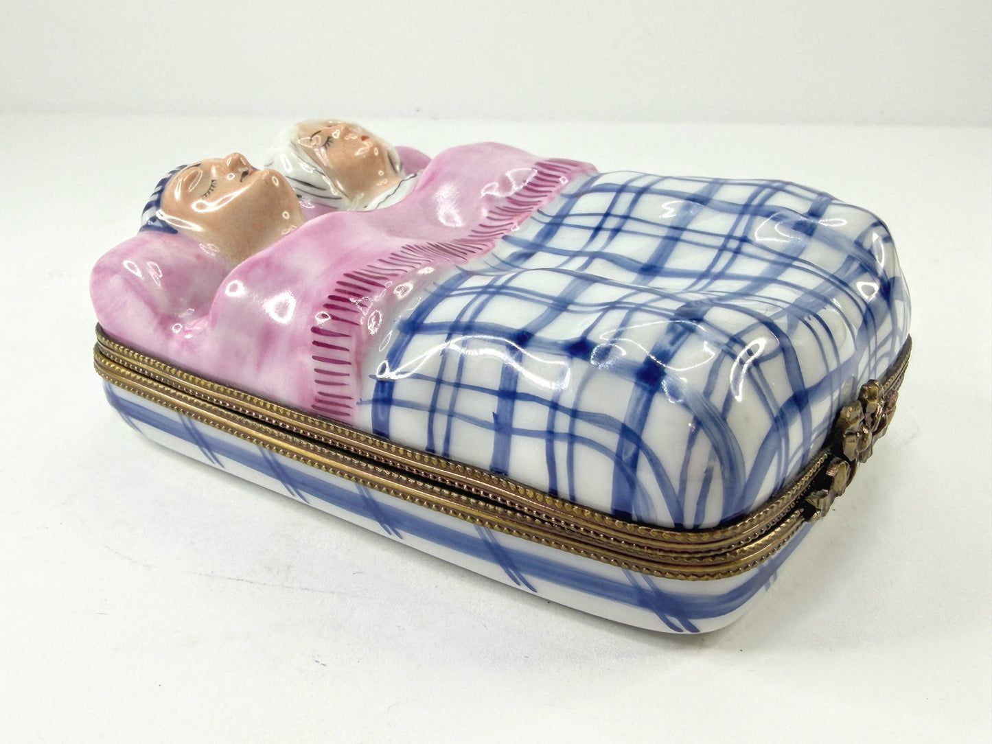 Unusual large Rochard Limoges France Sleeping Couple Trinket Box 4.5" A1127