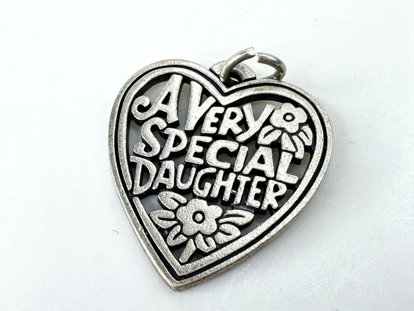 Vintage James Avery sterling very special daughter heart charm pendant JR1927