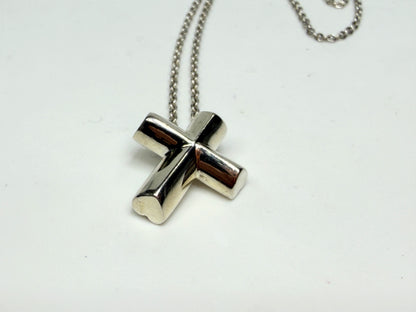 Tiffany & Co. Paloma Picasso Silver Tenderness Heart Cross Necklace JR1163