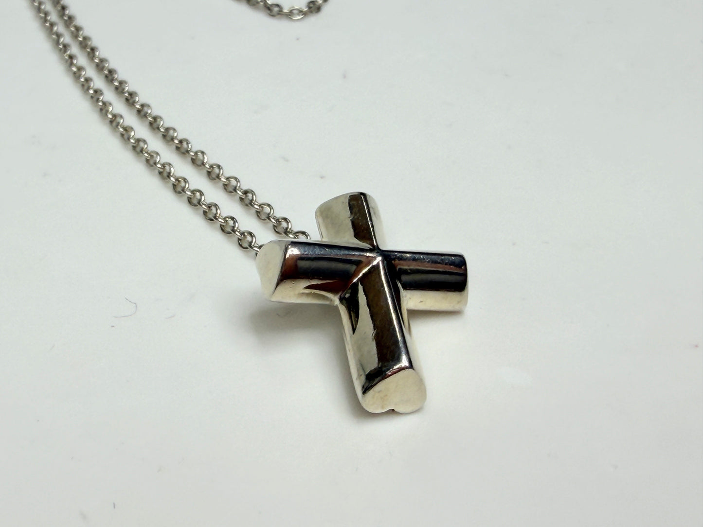Tiffany & Co. Paloma Picasso Silver Tenderness Heart Cross Necklace JR1163