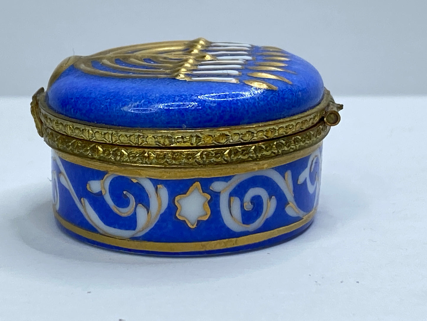 Rochard Limoges Menorah Trinket Box Hand Painted Blue & Gold A6986