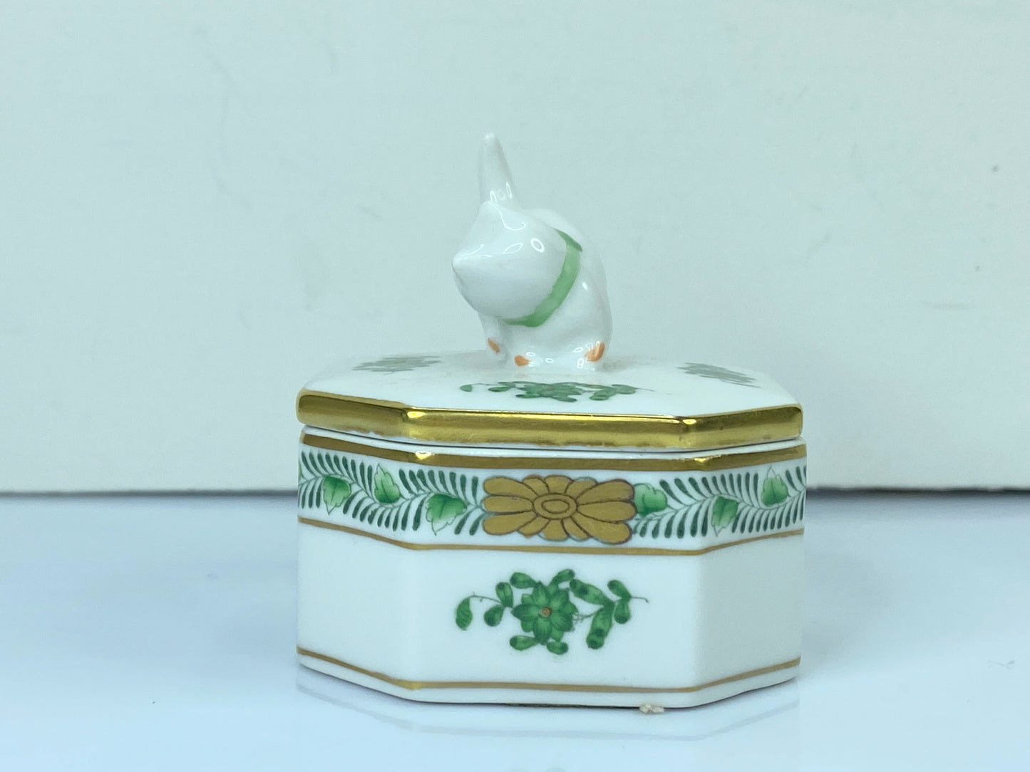 Herend Hungary, Apponyi, Porcelain Bowl with Lid Jewelry Box First Quality A231